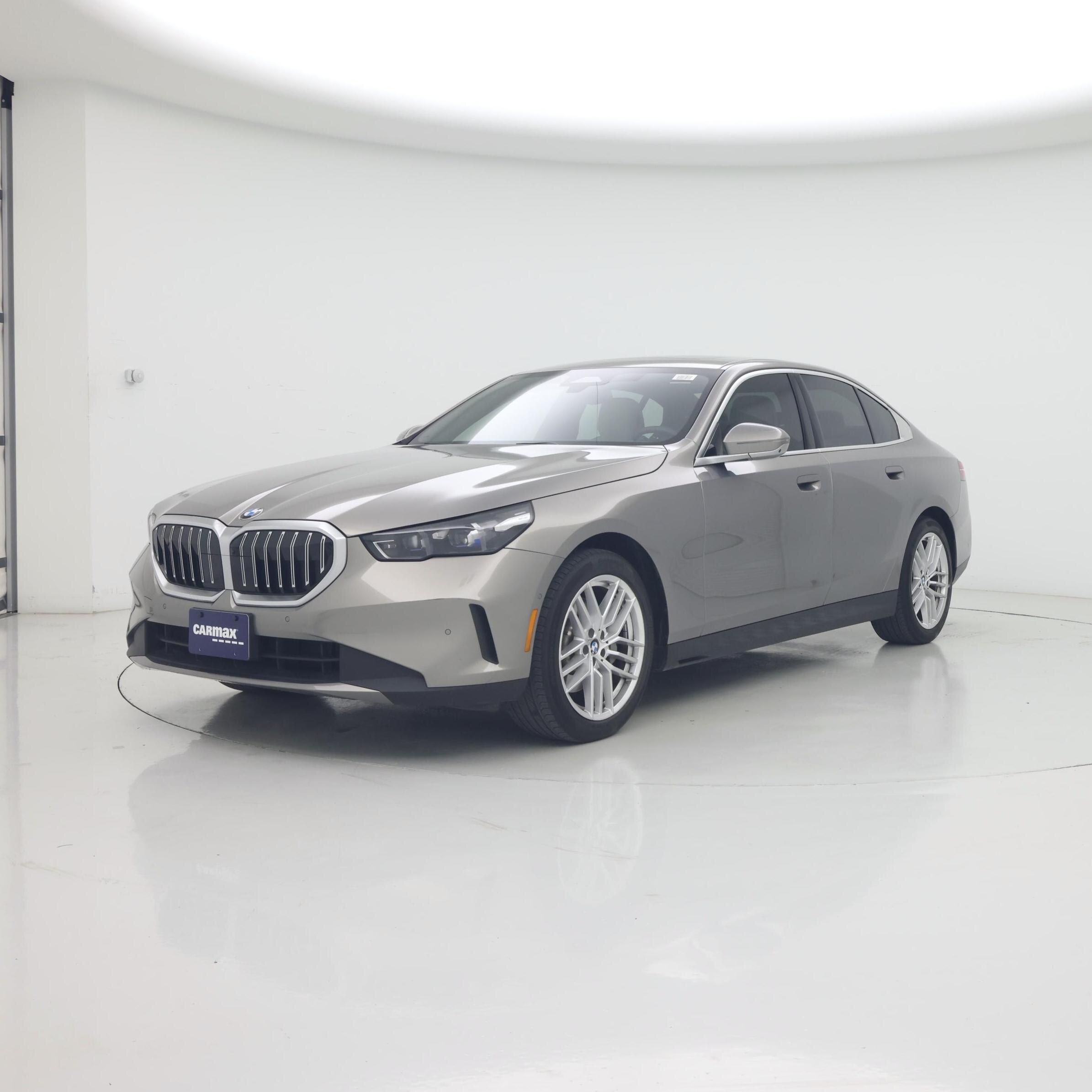 Thumbnail: 2024 BMW 5 Series - 4