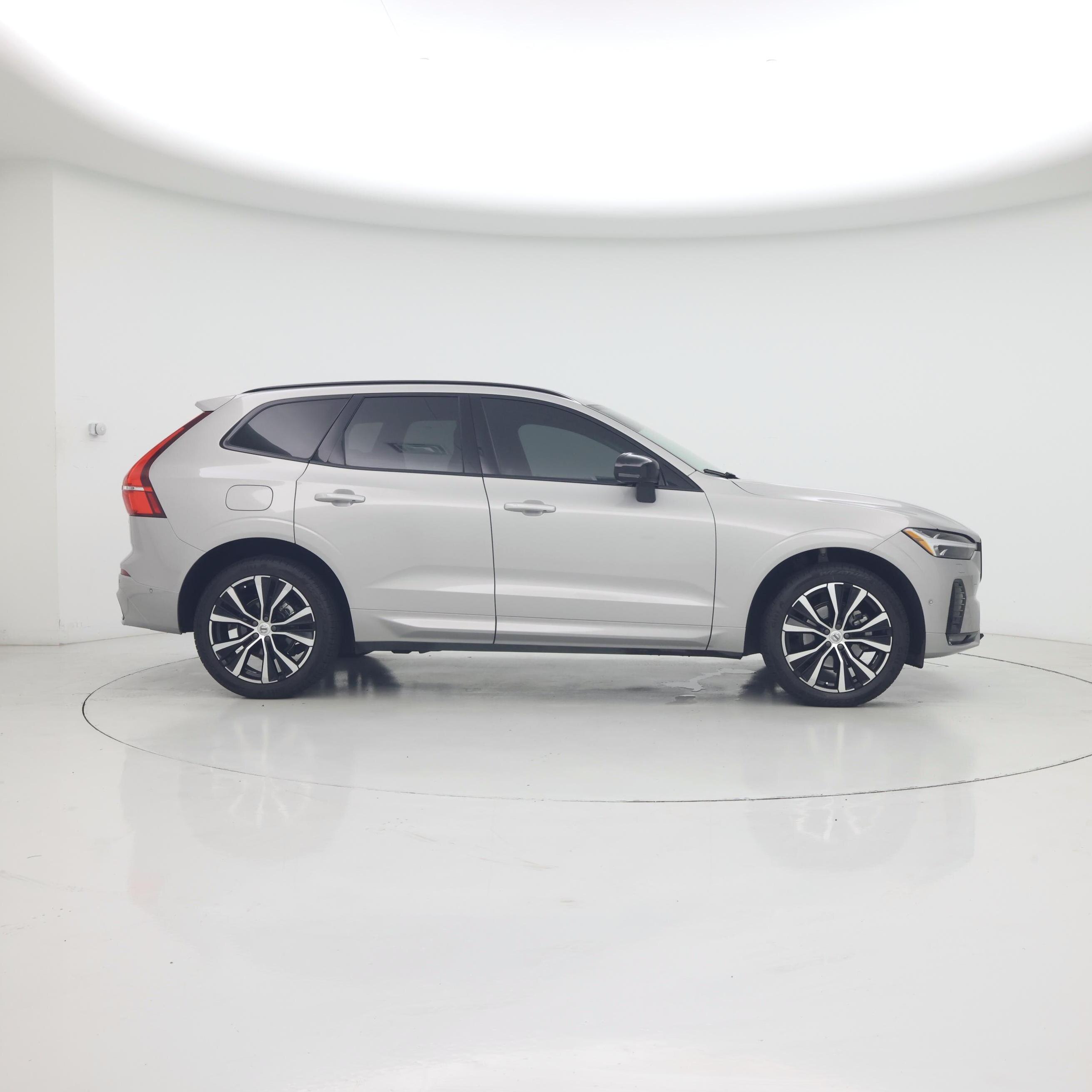 Thumbnail: 2023 Volvo XC60 - 7