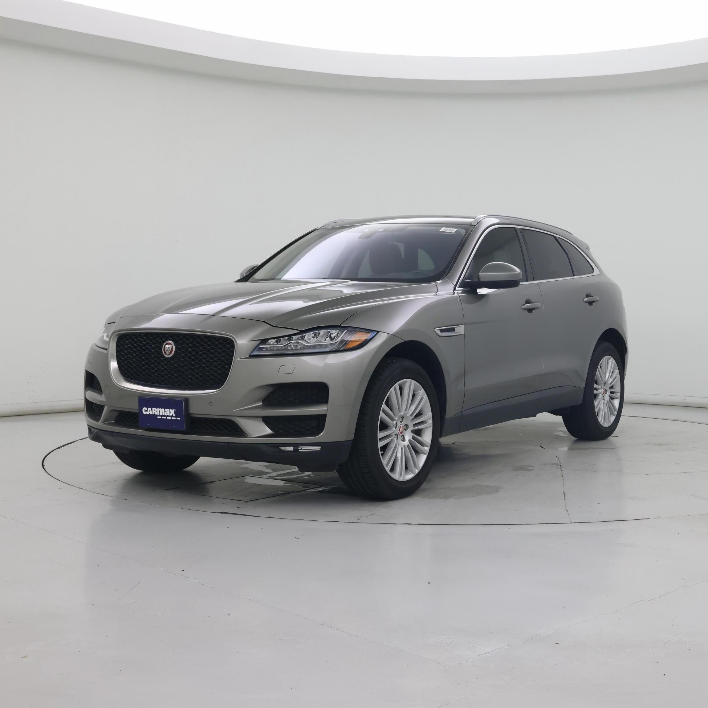 Thumbnail: 2018 Jaguar F-Pace - 4