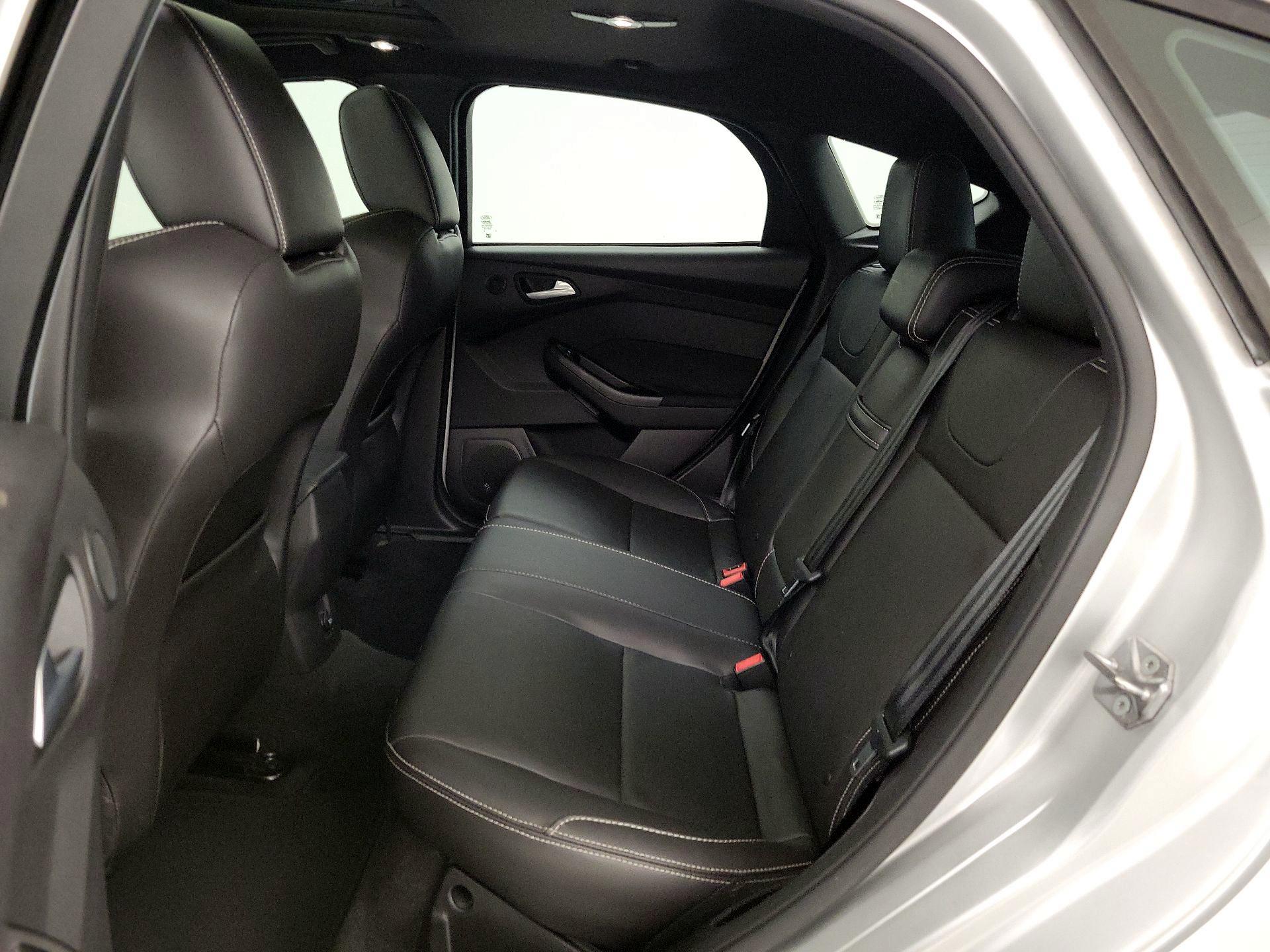 Thumbnail: 2014 Ford Focus - 18