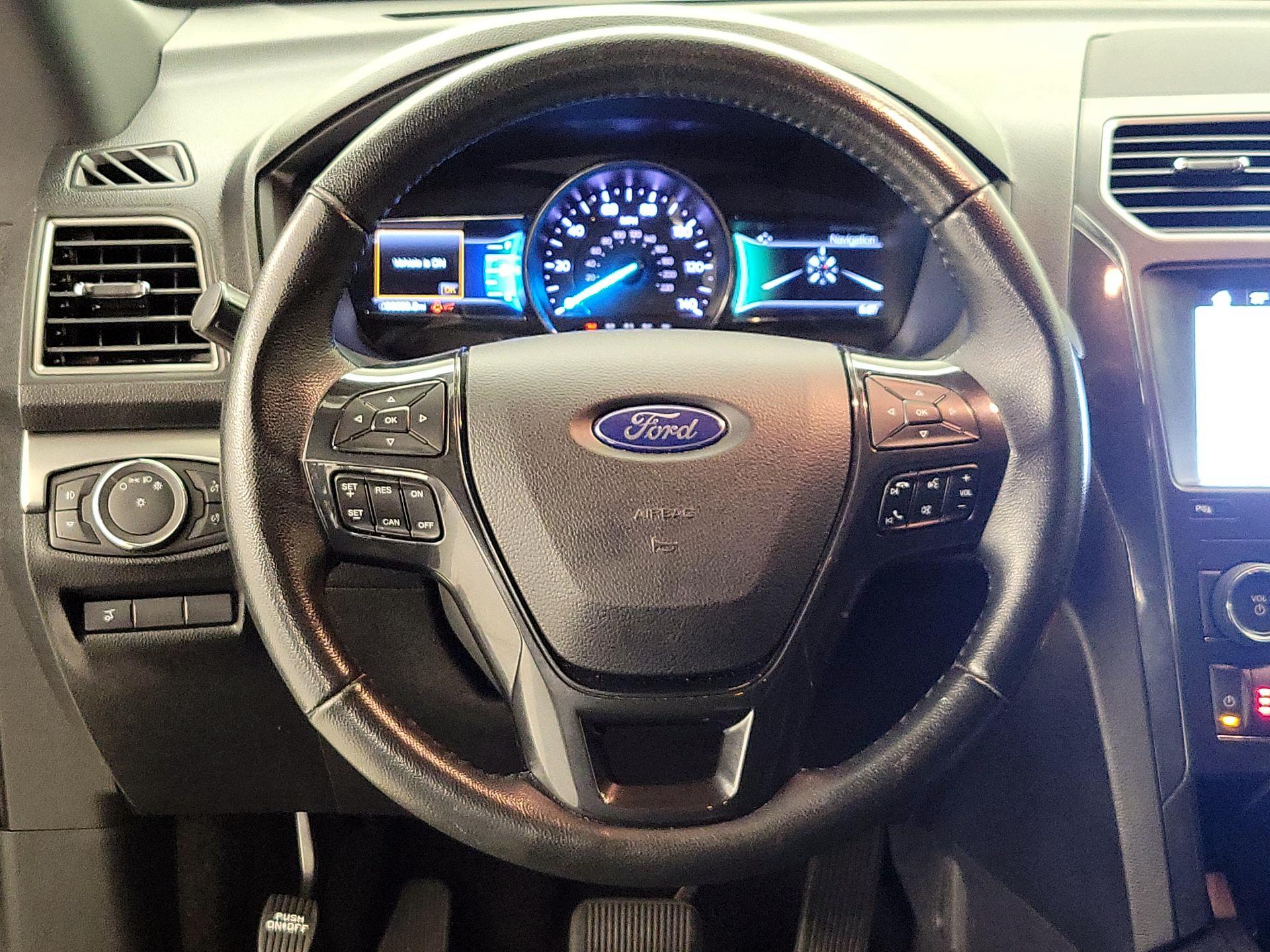 Thumbnail: 2019 Ford Explorer - 10