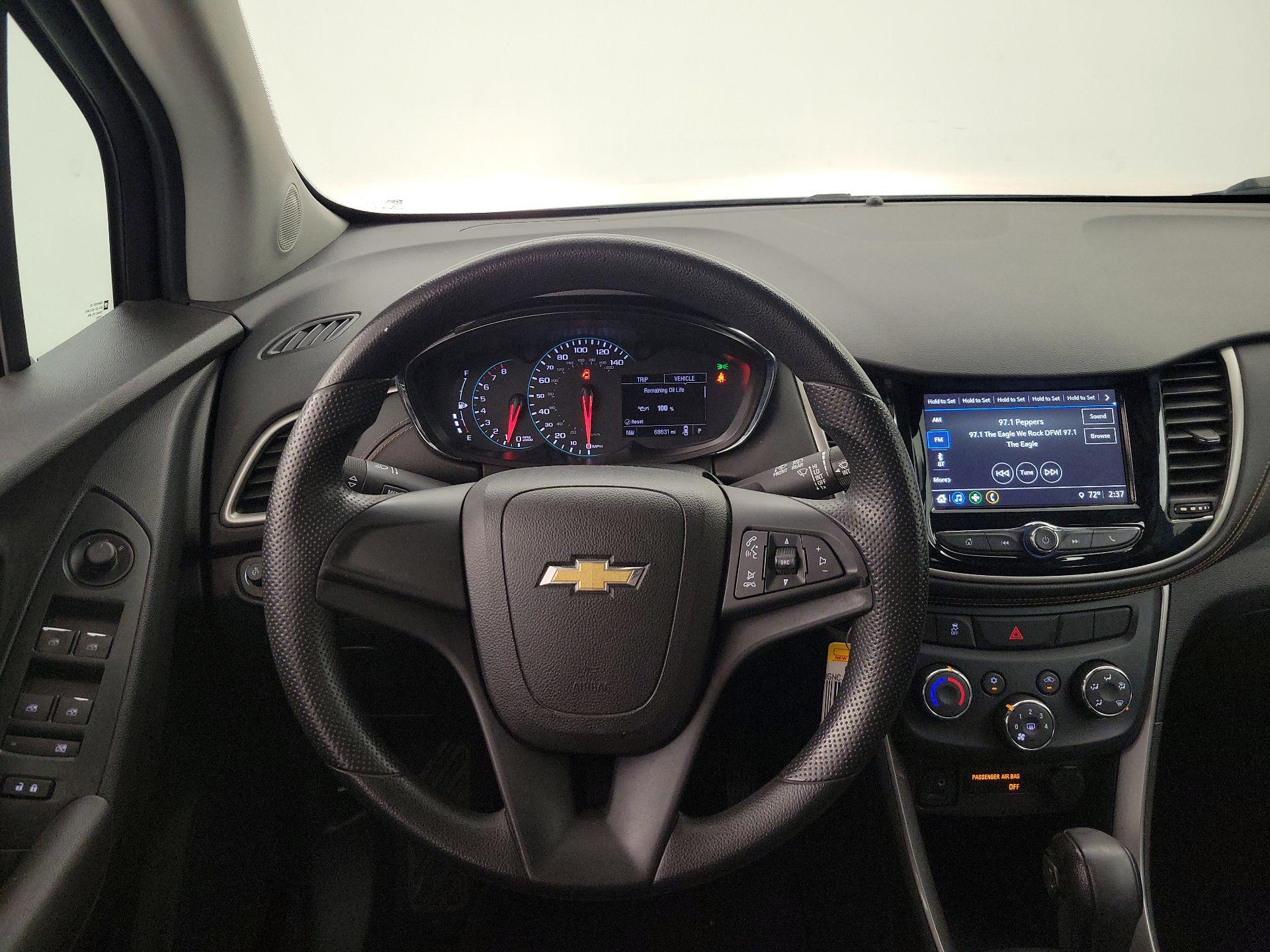 Thumbnail: 2018 Chevrolet Trax - 10