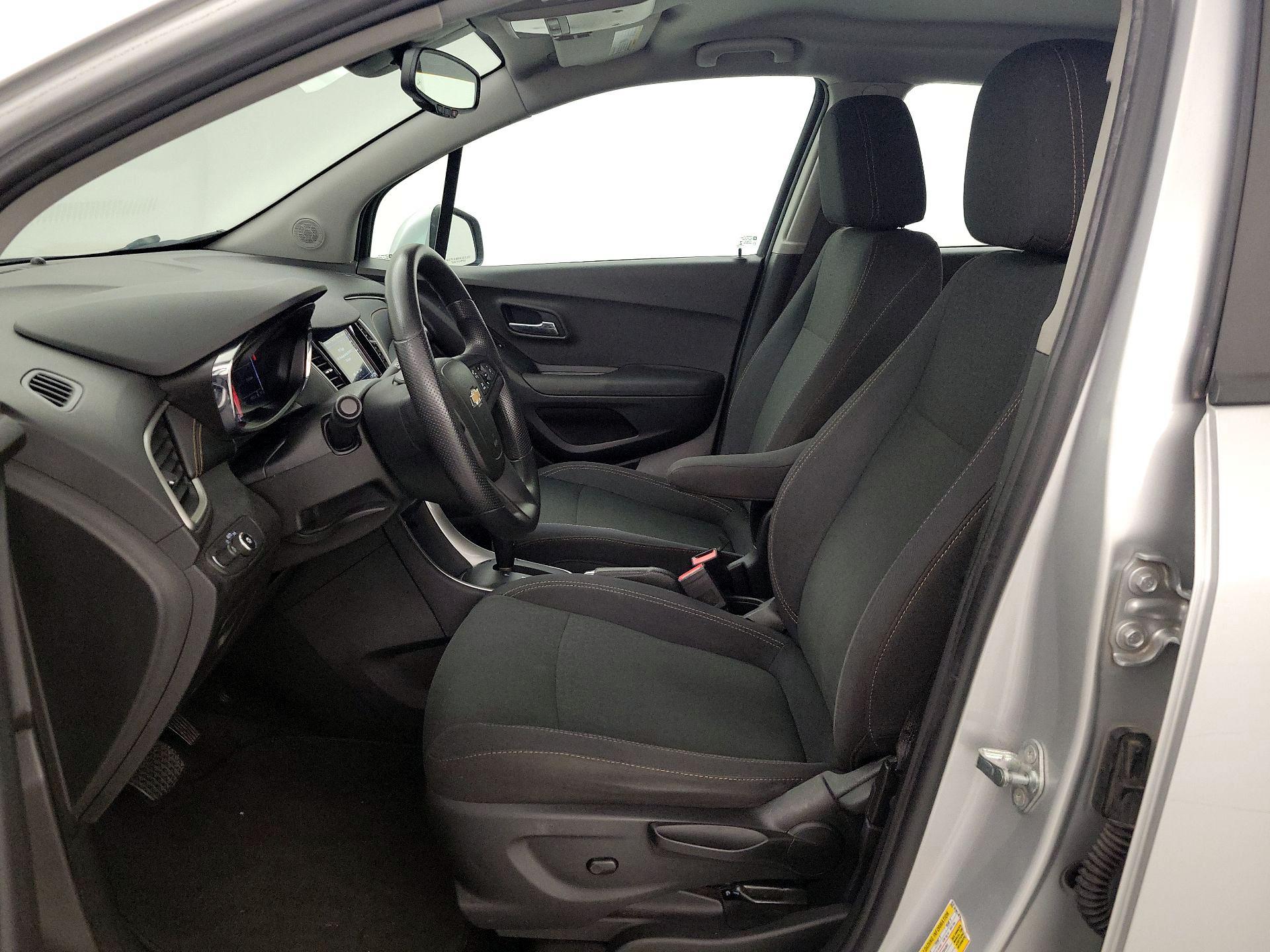 Thumbnail: 2018 Chevrolet Trax - 11