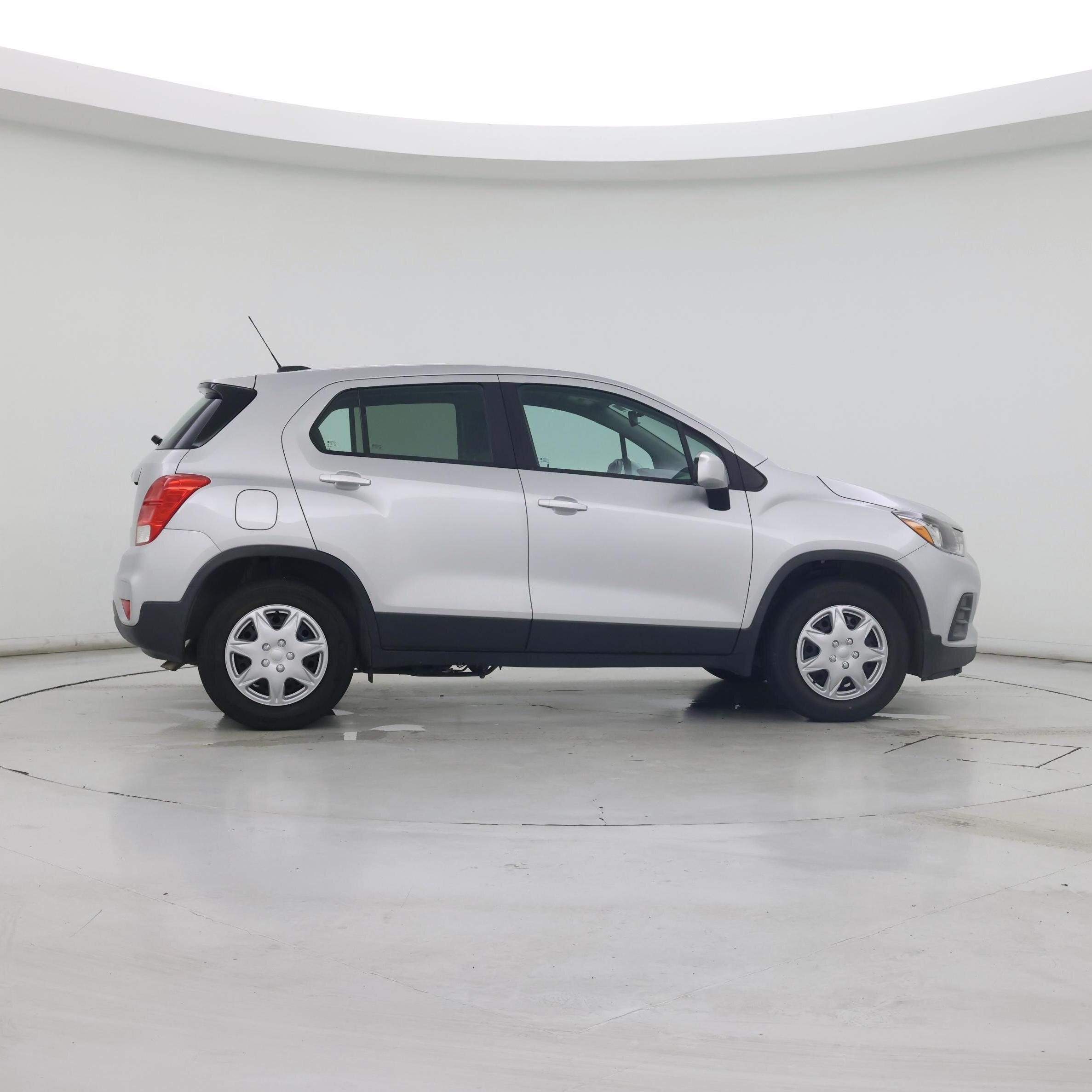 Thumbnail: 2018 Chevrolet Trax - 7