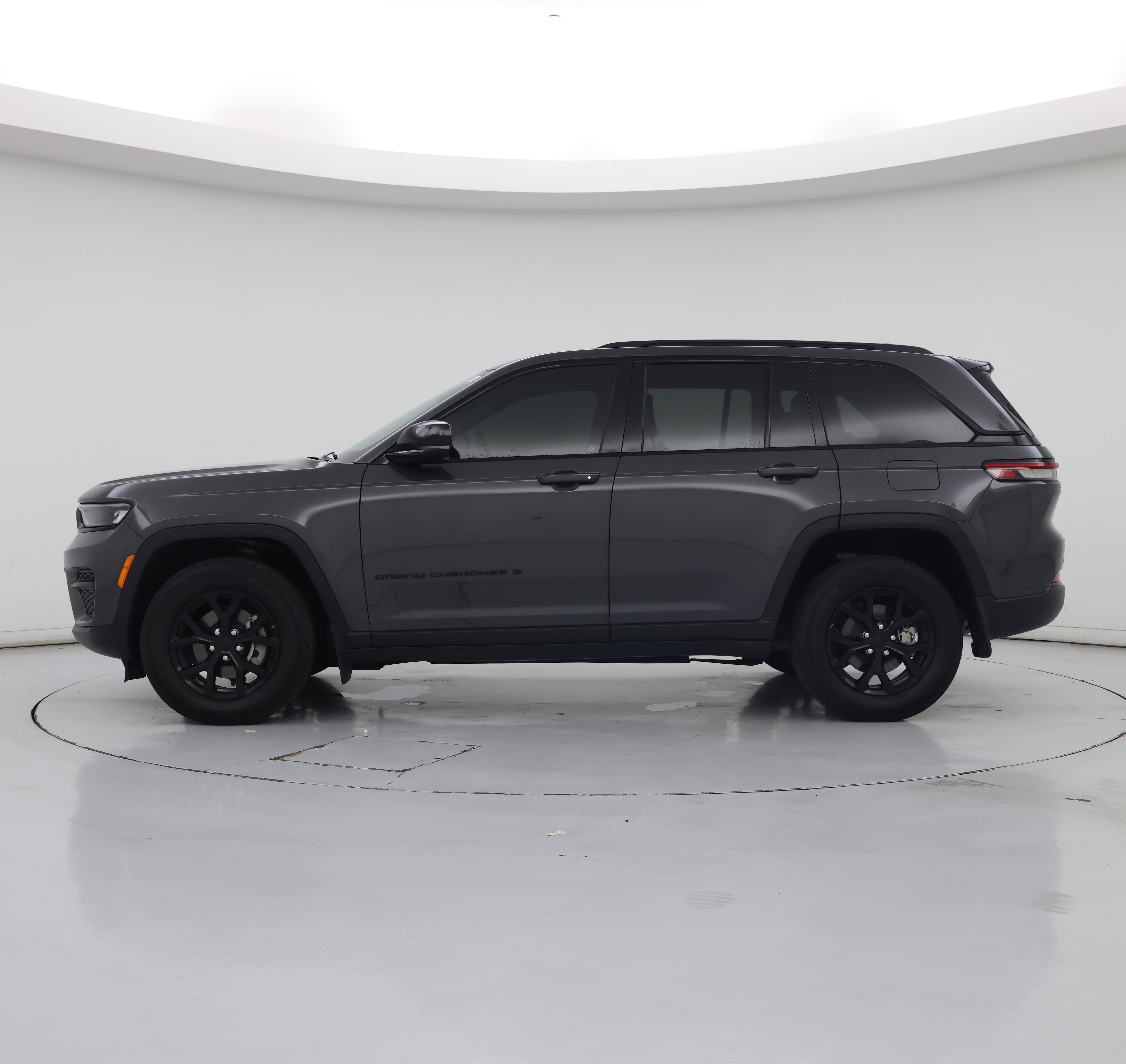Thumbnail: 2025 Jeep Grand Cherokee - 3