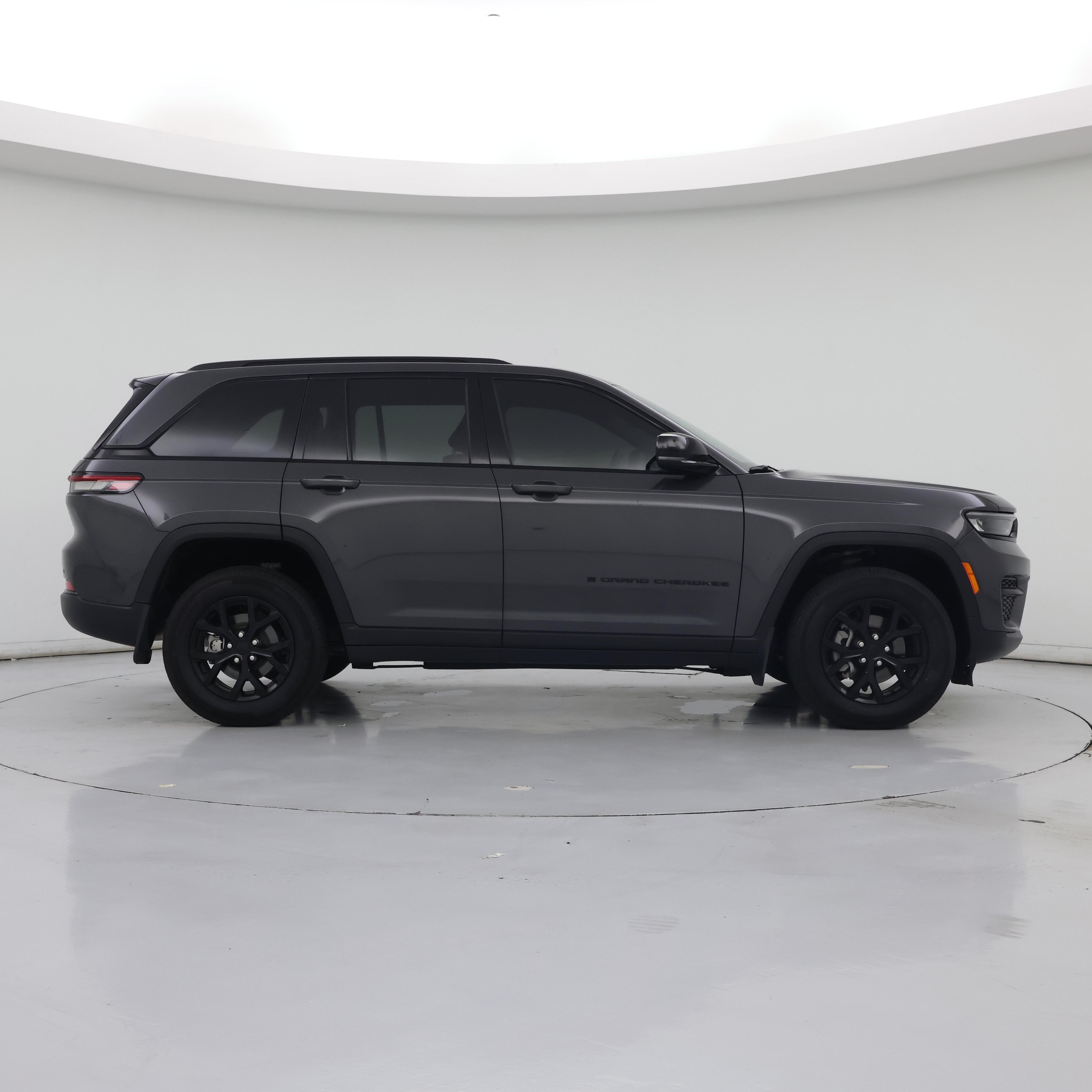 Thumbnail: 2025 Jeep Grand Cherokee - 7