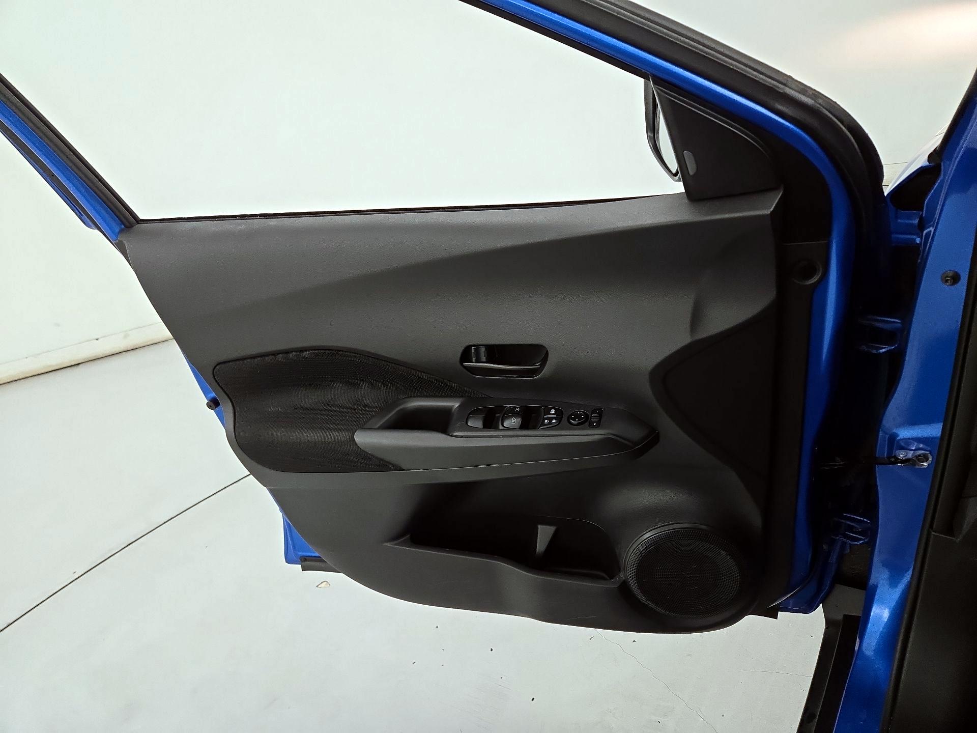 Thumbnail: 2023 Nissan Kicks - 12