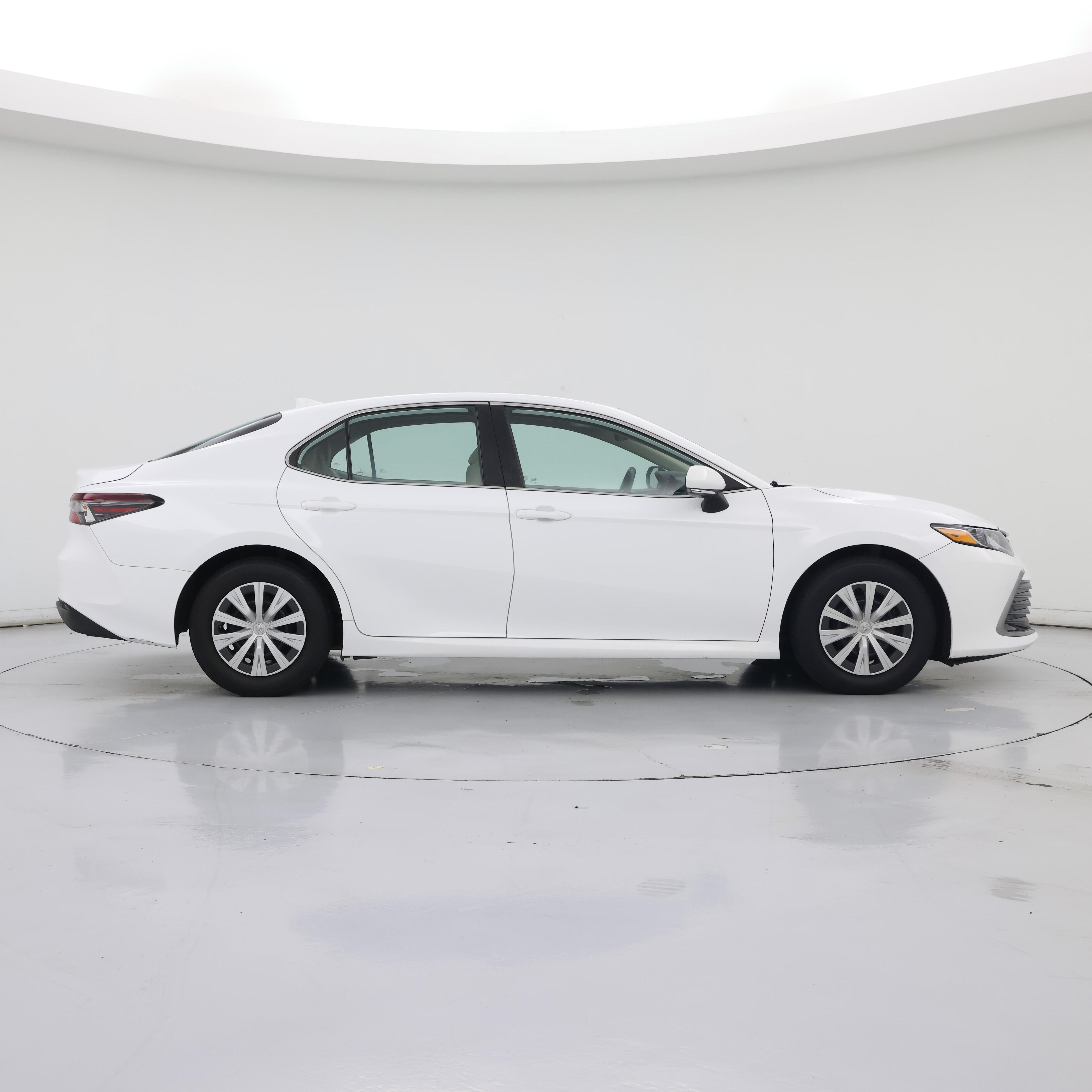 Thumbnail: 2022 Toyota Camry - 7