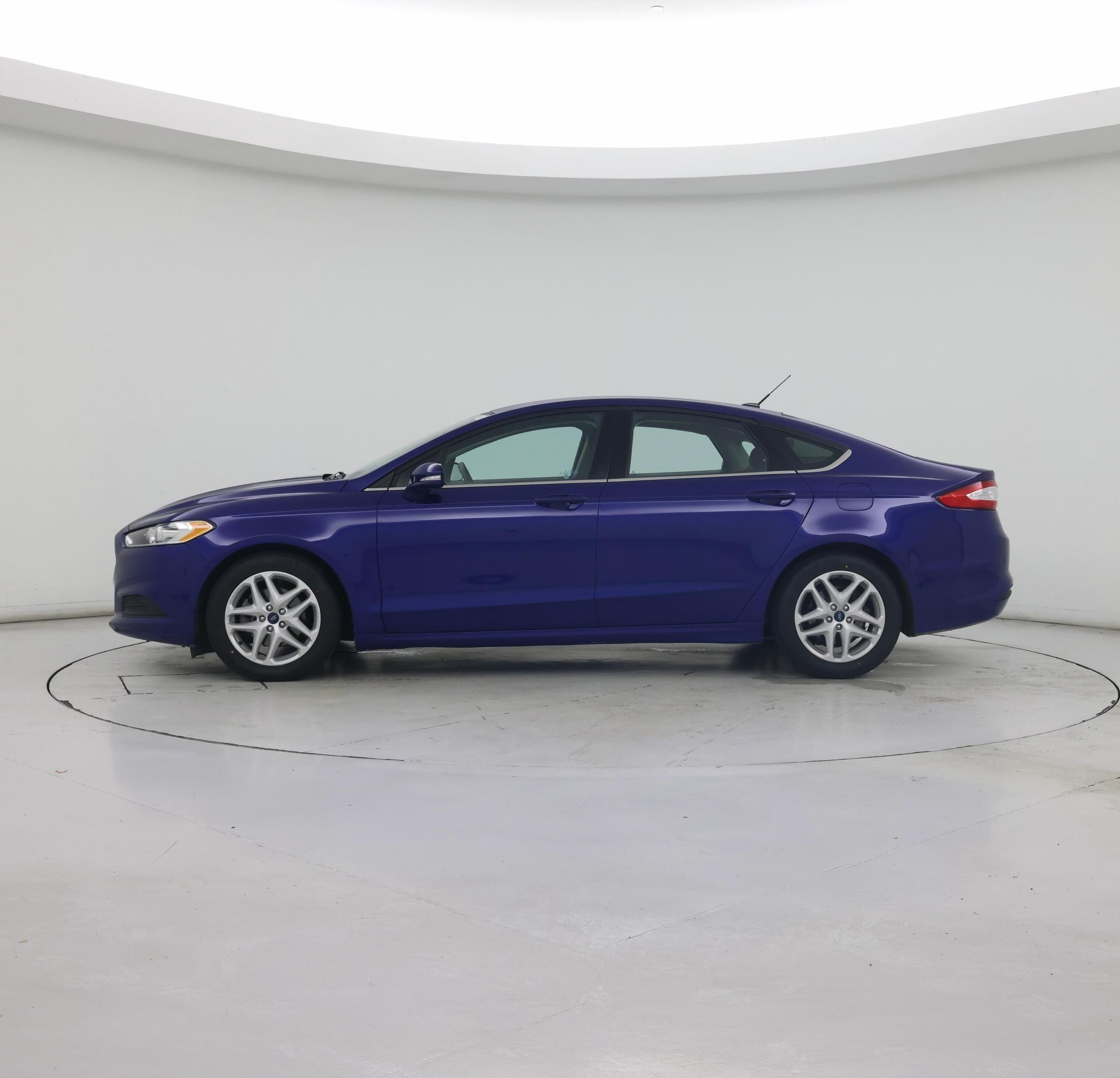 Thumbnail: 2016 Ford Fusion - 3