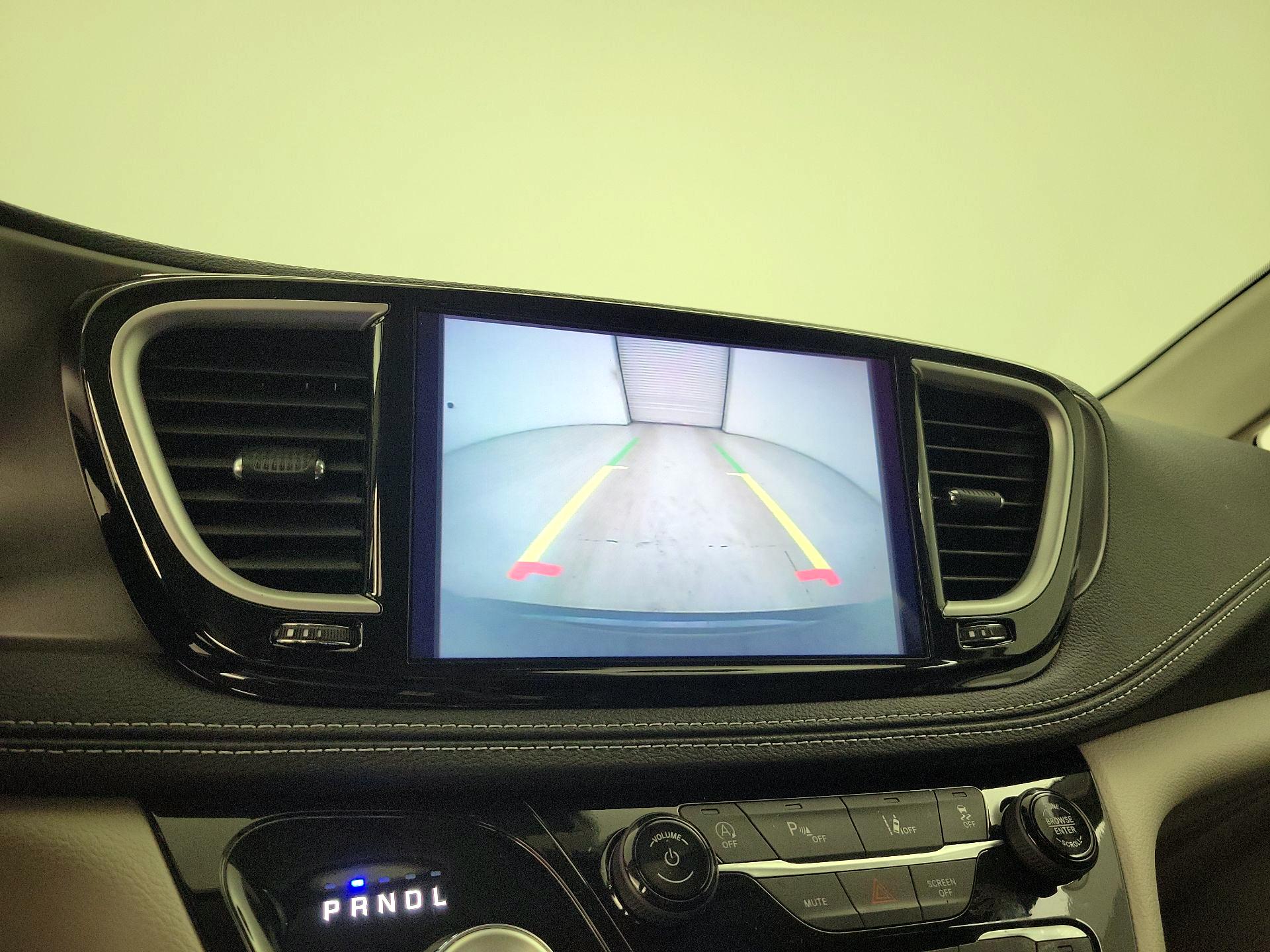 Thumbnail: 2024 Chrysler Pacifica - 14