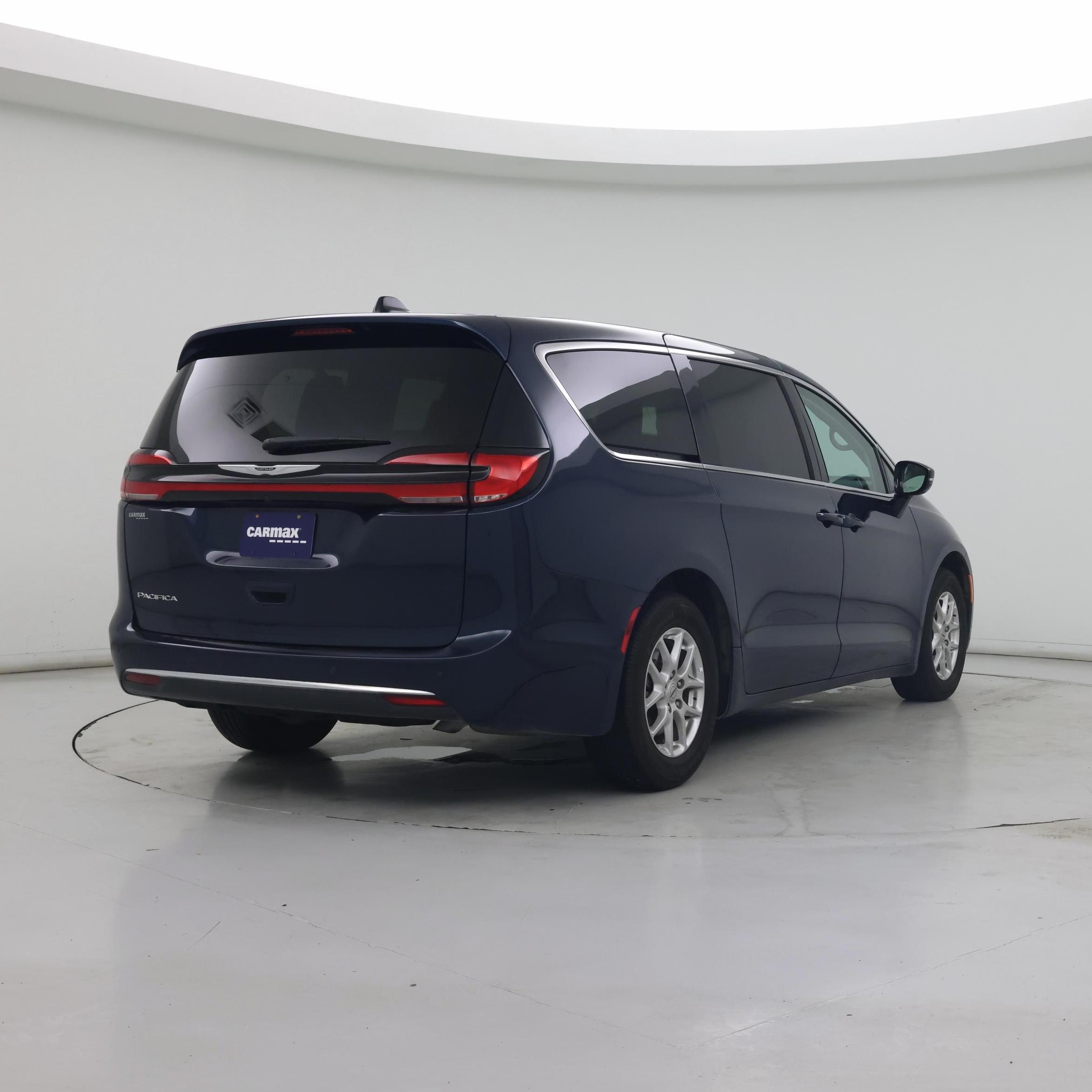 Thumbnail: 2024 Chrysler Pacifica - 8