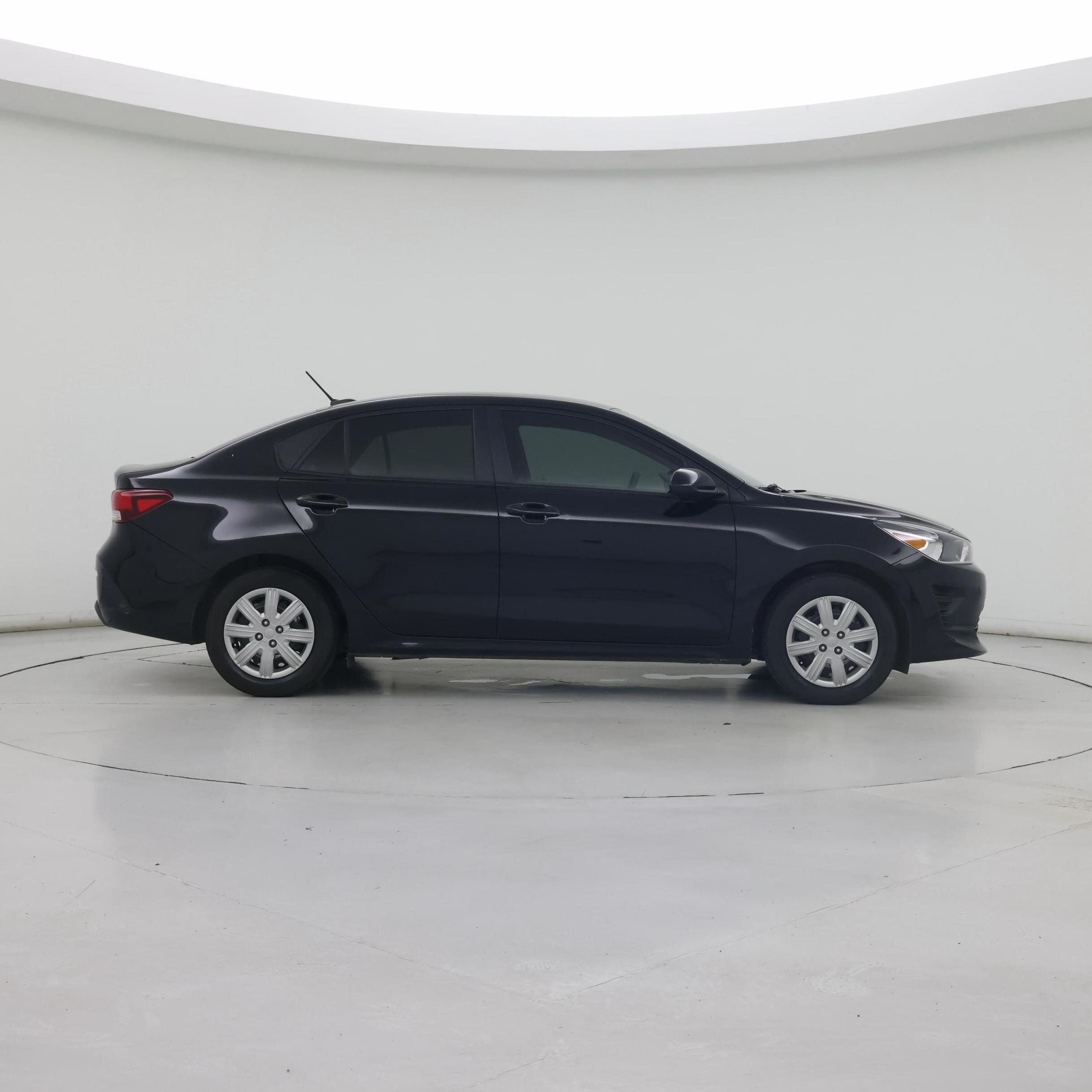 Thumbnail: 2023 Kia Rio - 7