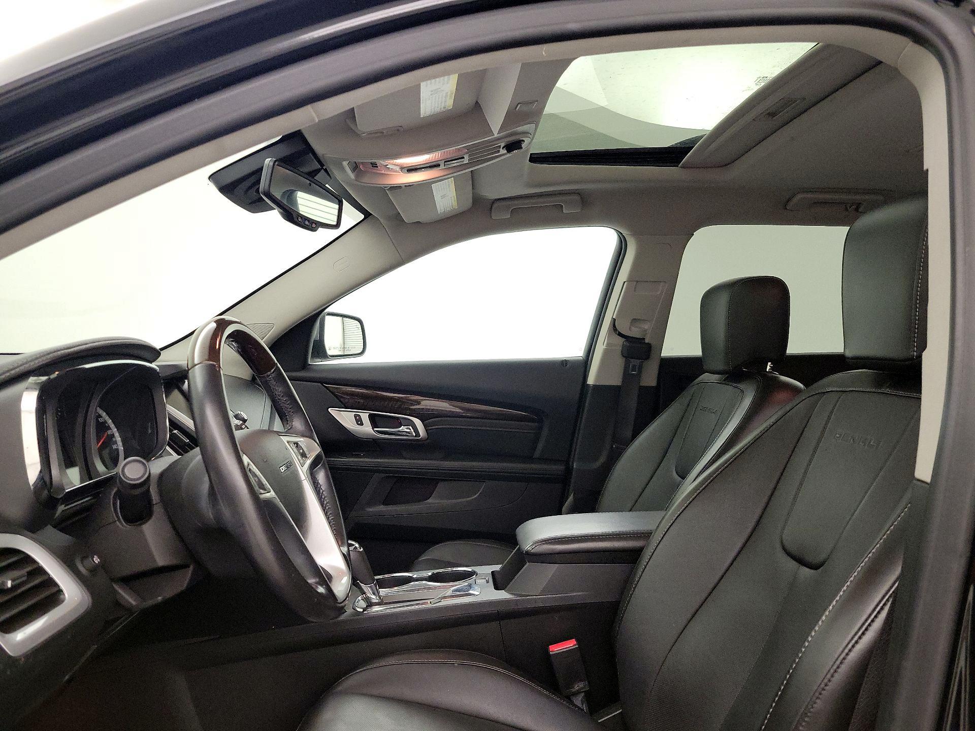 Thumbnail: 2016 GMC Terrain - 17