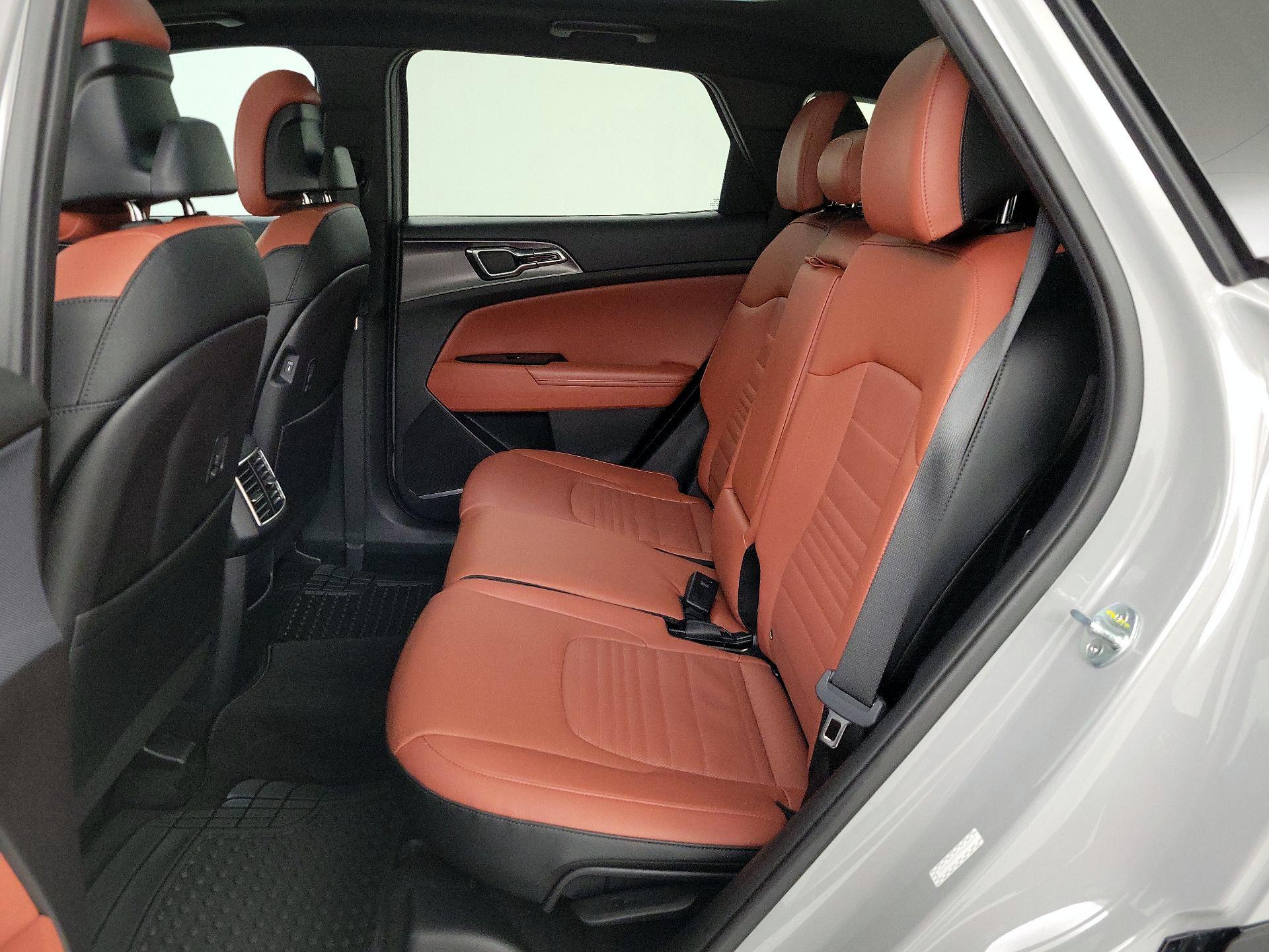 Thumbnail: 2023 Kia Sportage - 20