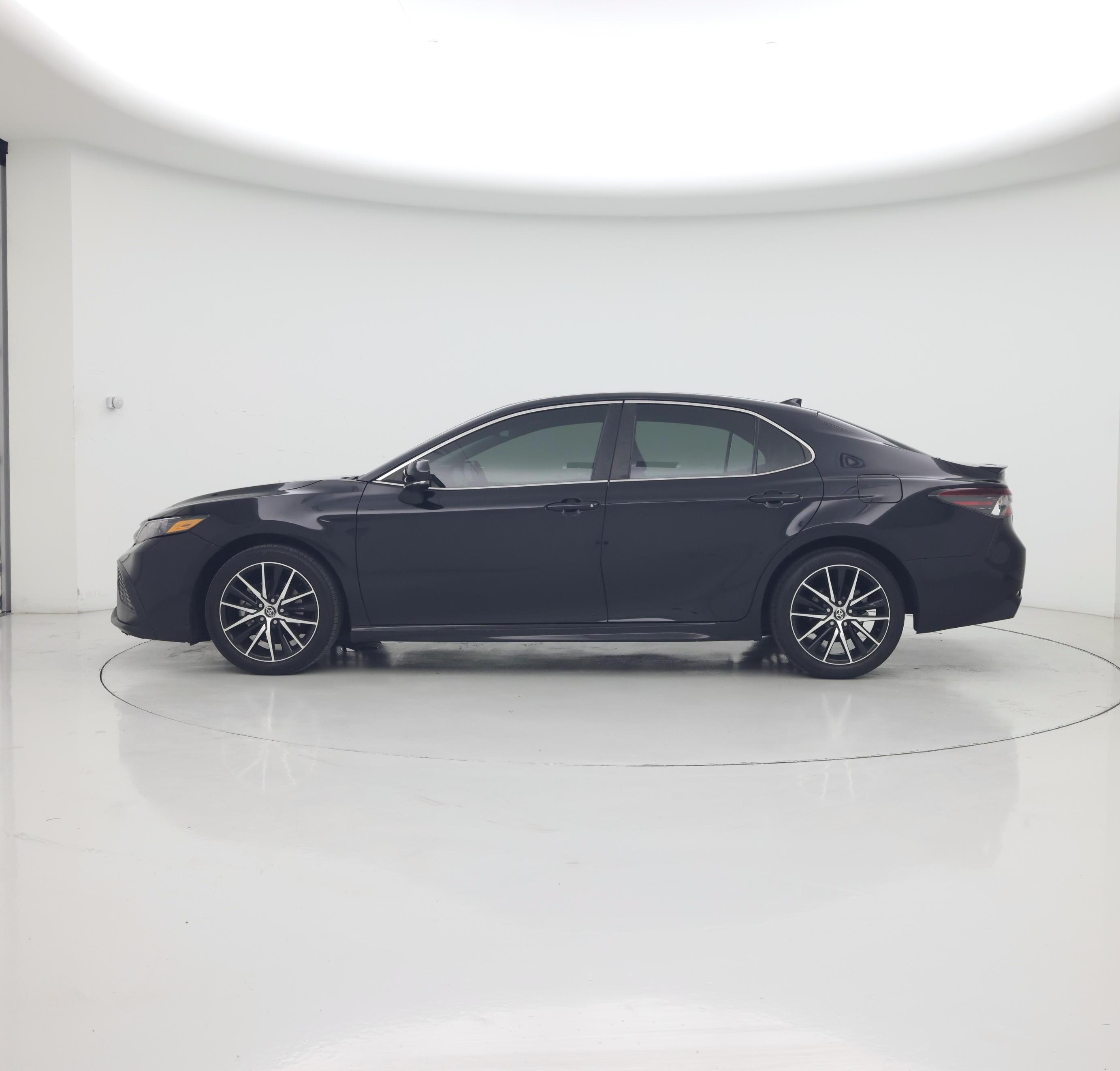 Thumbnail: 2024 Toyota Camry - 3