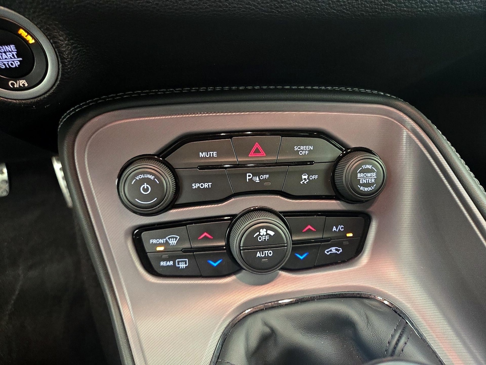2023 Dodge Challenger R/T - Photo 17