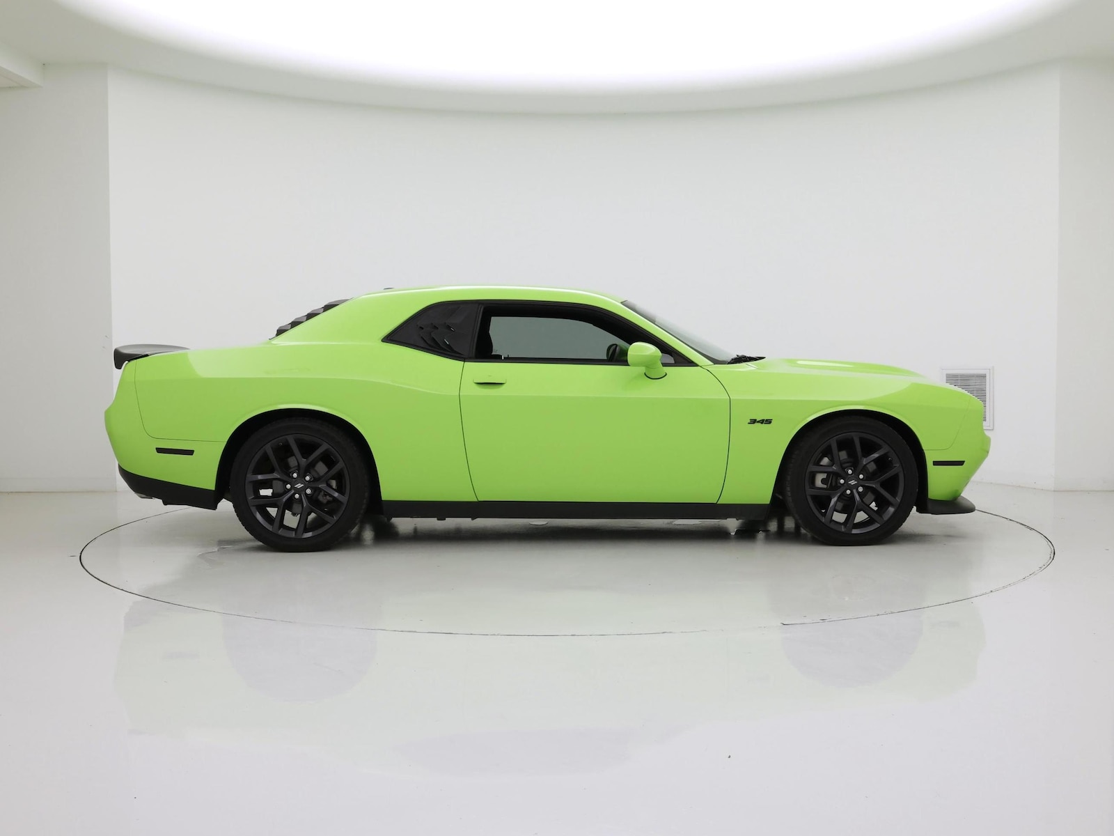 2023 Dodge Challenger R/T - Photo 8