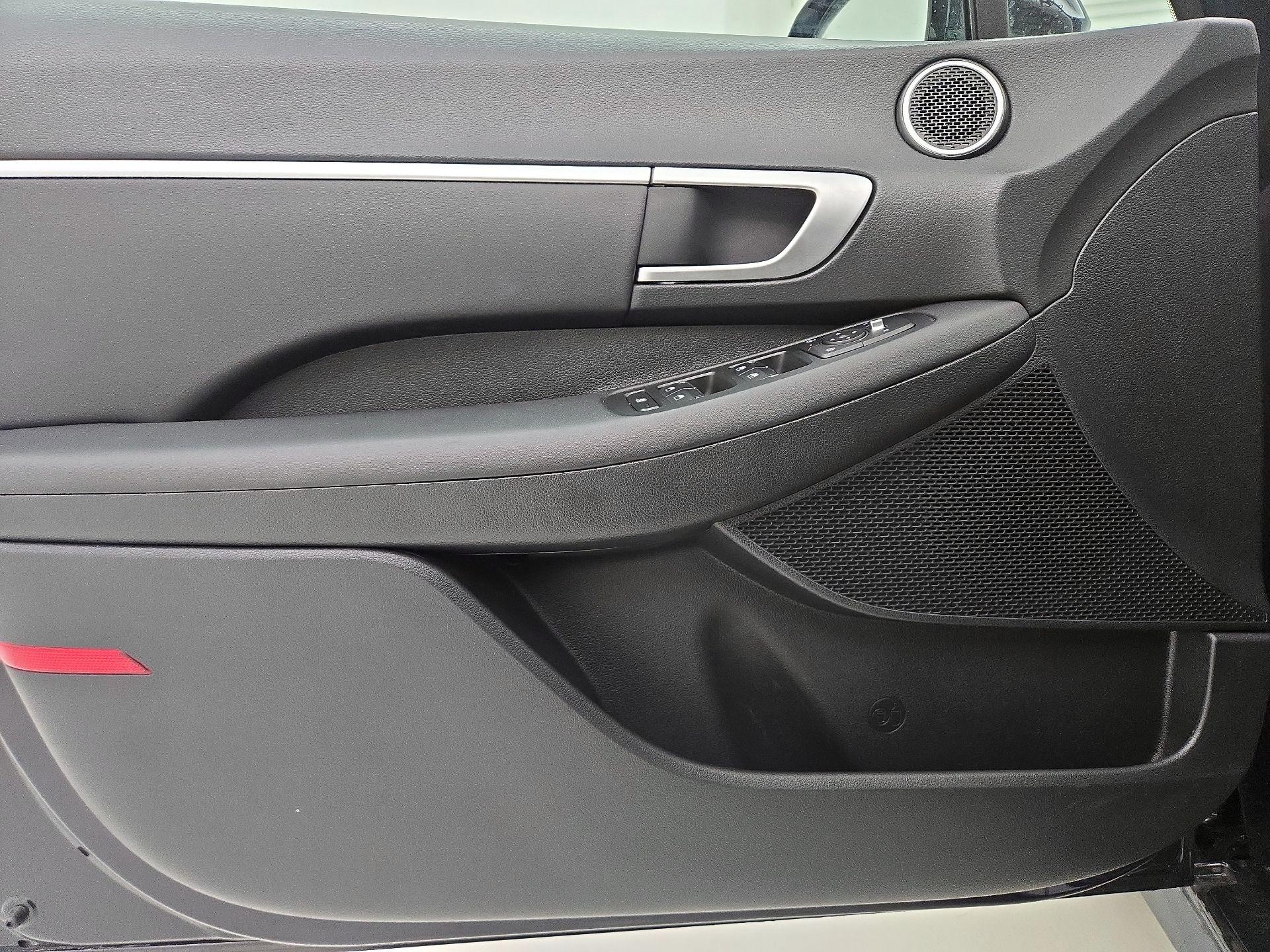 Thumbnail: 2025 Hyundai Sonata - 12