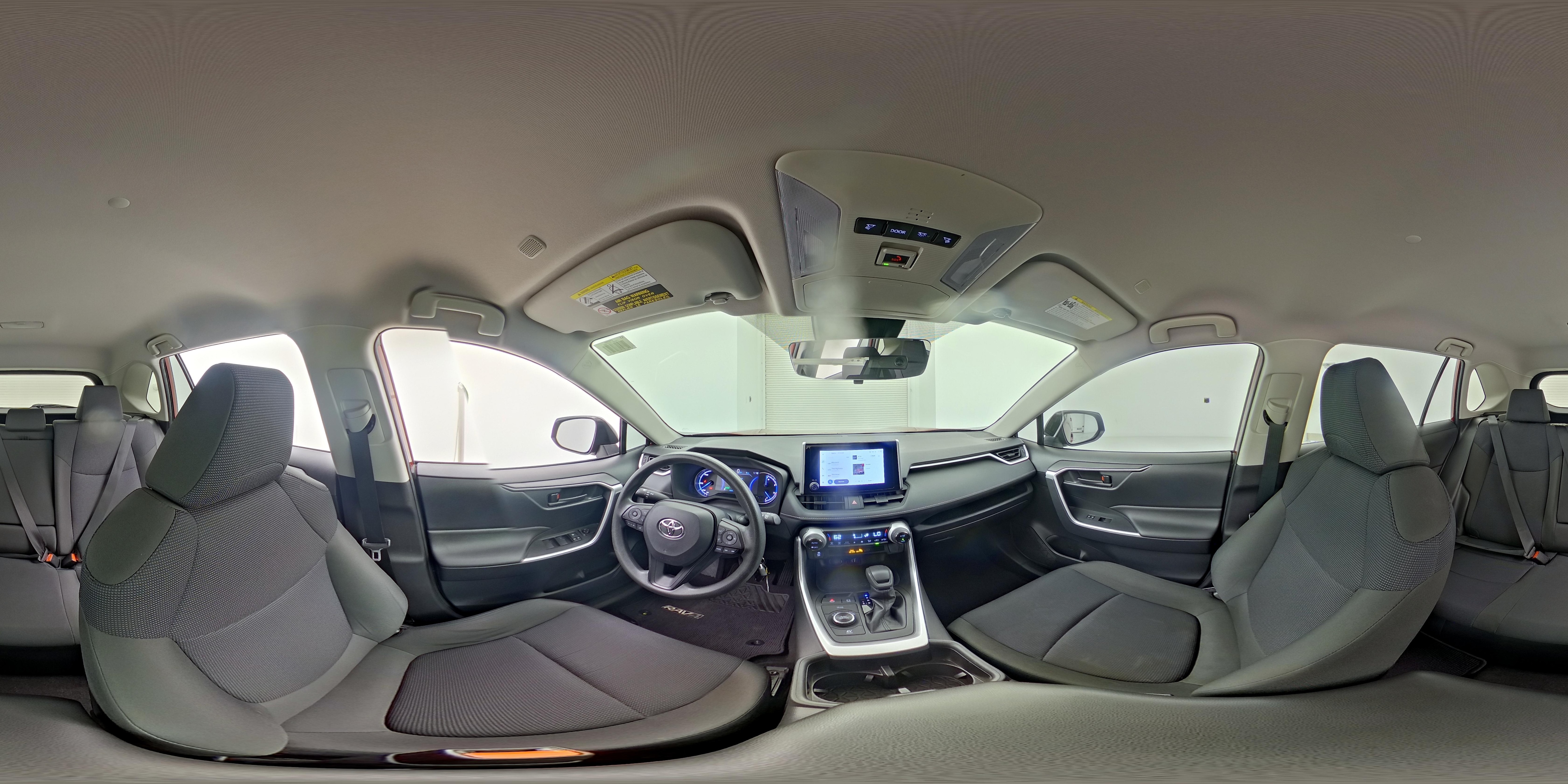 2023 Toyota RAV4 LE - Photo 24