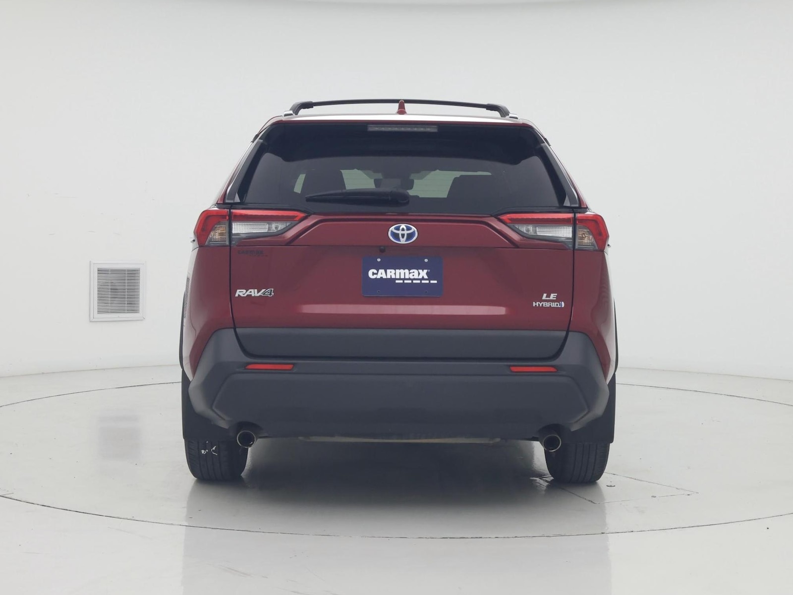 2023 Toyota RAV4 LE - Photo 7