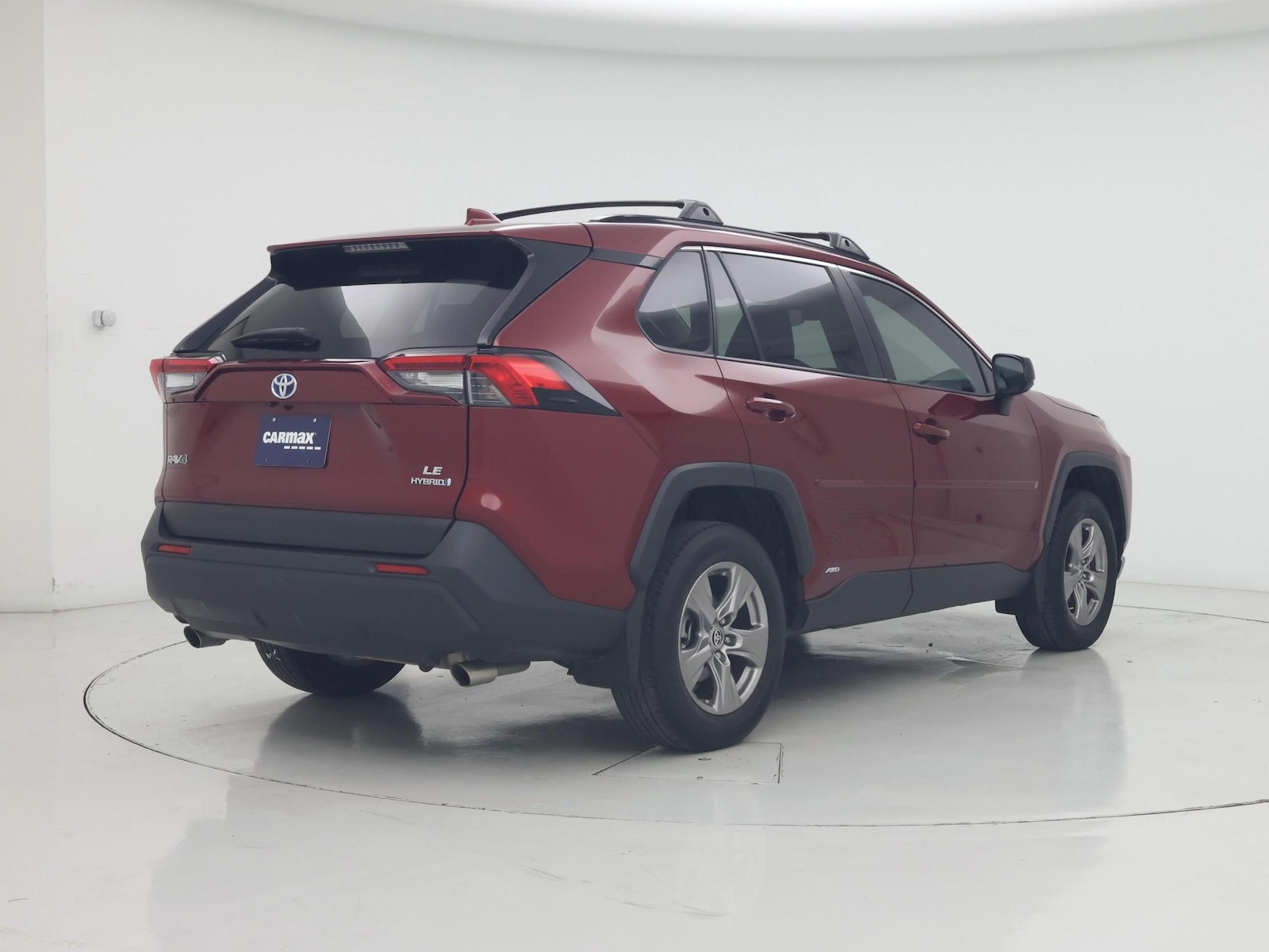 2023 Toyota RAV4 LE - Photo 9