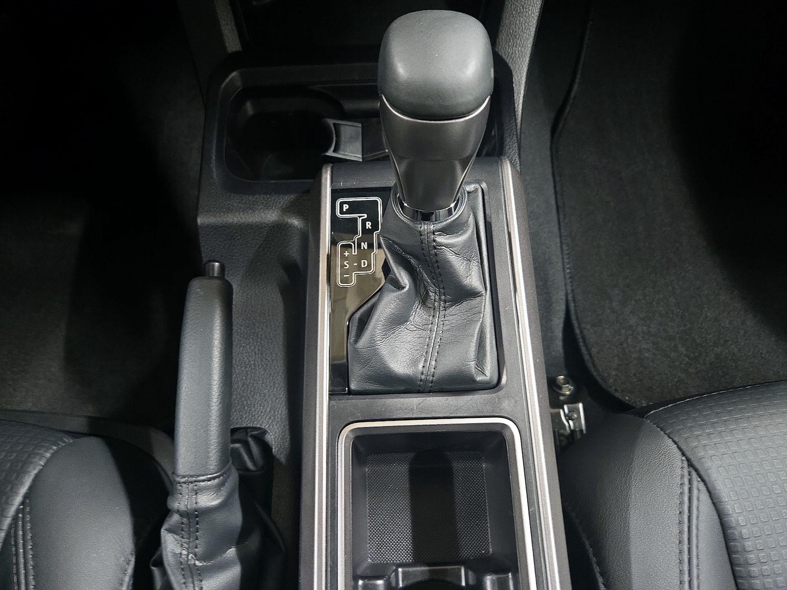 2022 Toyota Tacoma Limited - Photo 18
