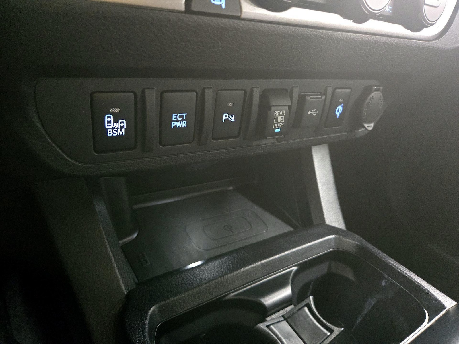 2022 Toyota Tacoma Limited - Photo 19