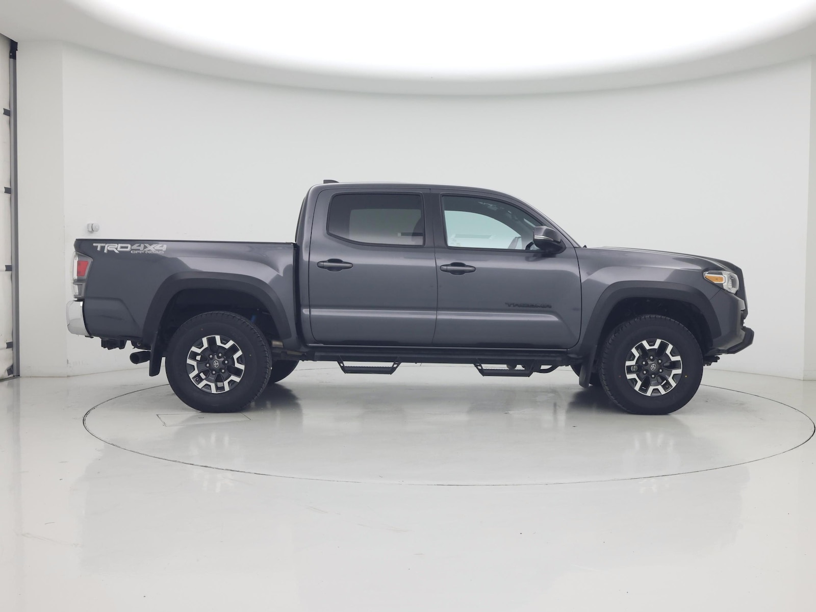 2022 Toyota Tacoma Limited - Photo 8