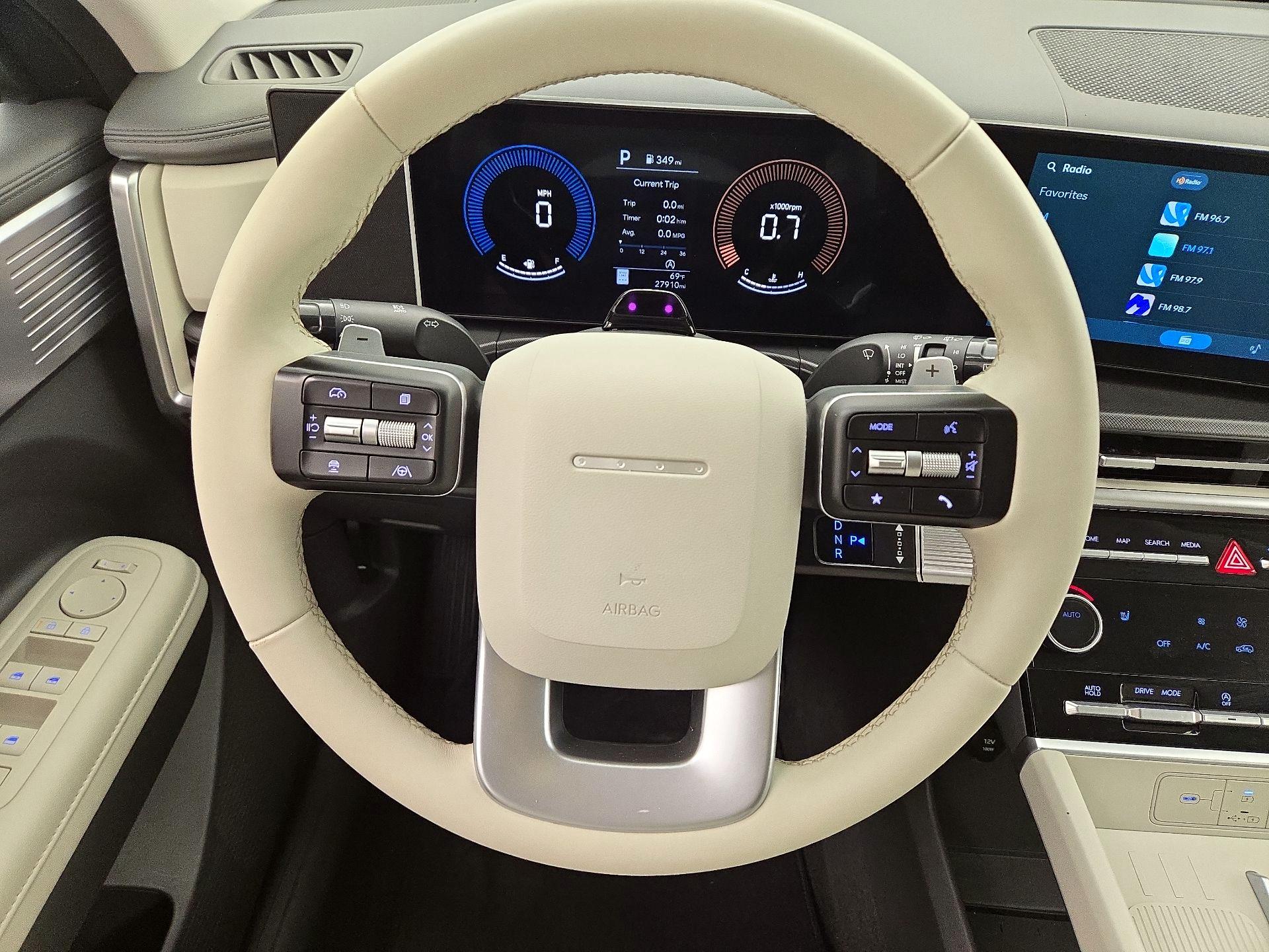 Thumbnail: 2025 Hyundai Santa Fe - 10