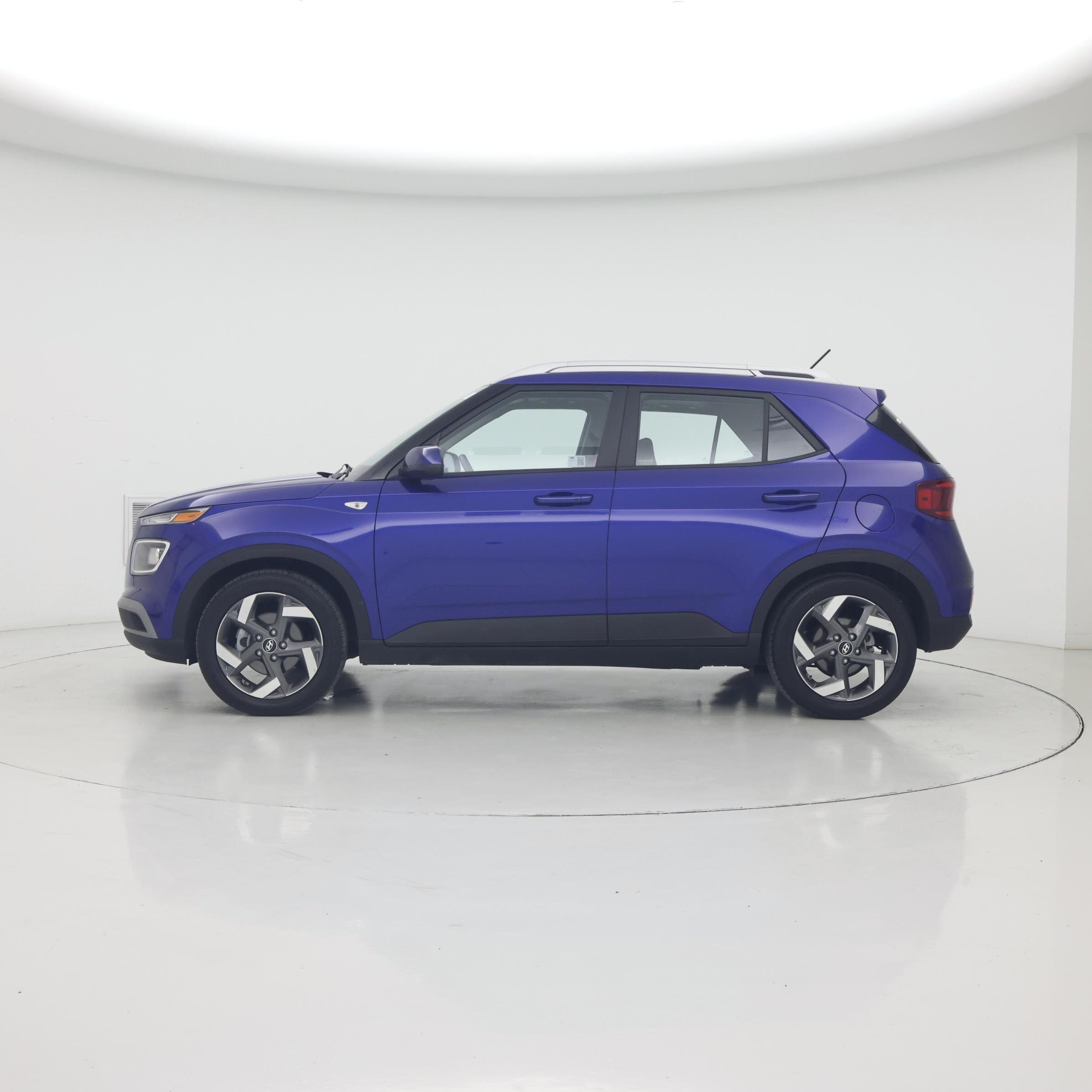 Thumbnail: 2025 Hyundai Venue - 3