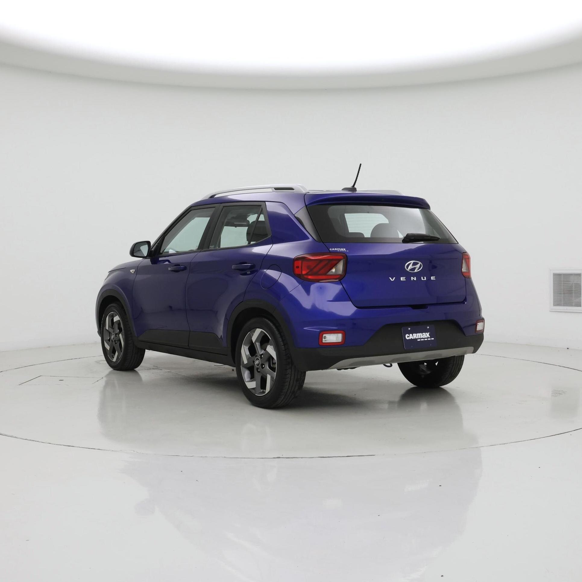 Thumbnail: 2025 Hyundai Venue - 2
