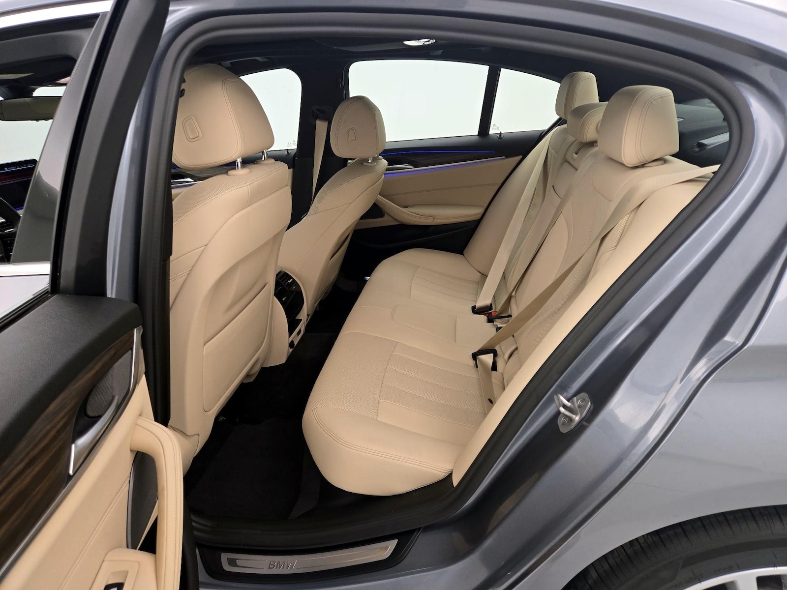 2022 BMW 5 Series 530i - Photo 22