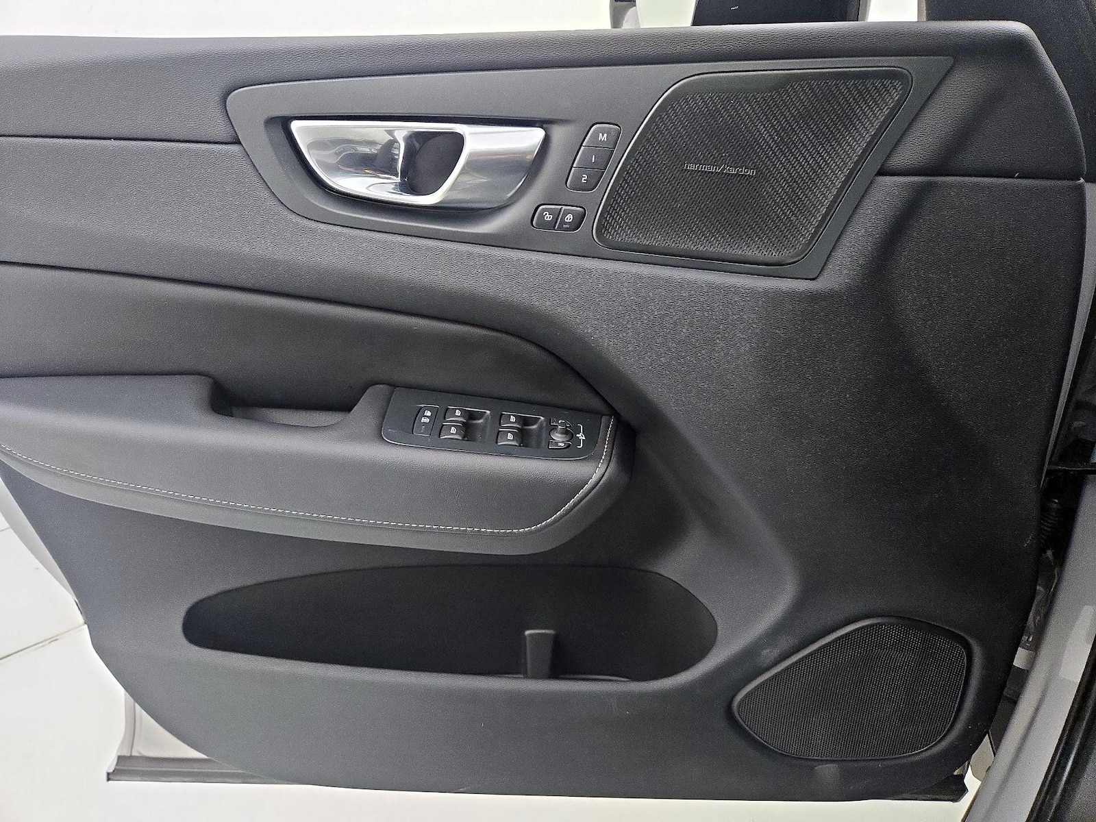 2023 Volvo XC60 Ultimate - Photo 13