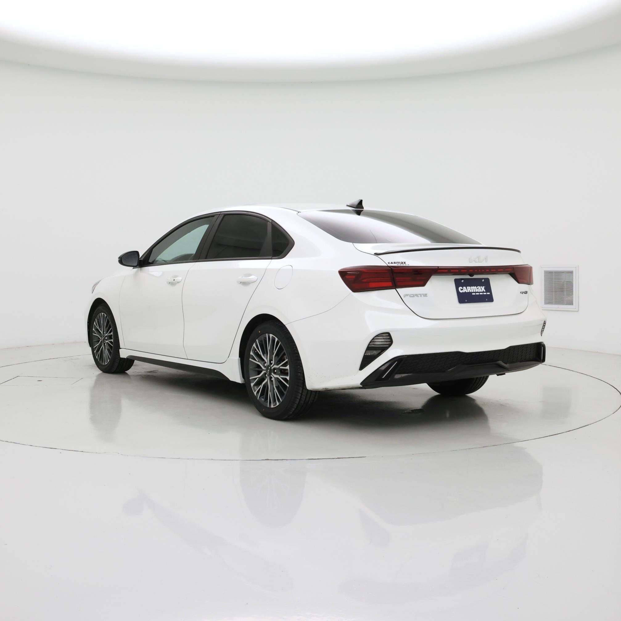 Thumbnail: 2023 Kia Forte - 2