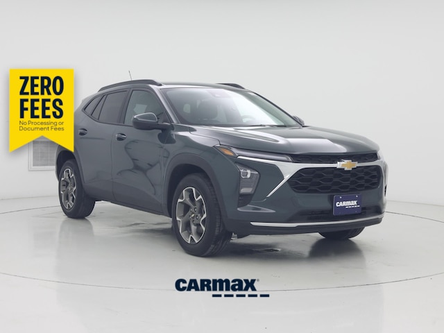 Gray 2025 Chevrolet Trax LT FWD SUV / Crossover Front-Wheel Drive 6-Speed Automatic