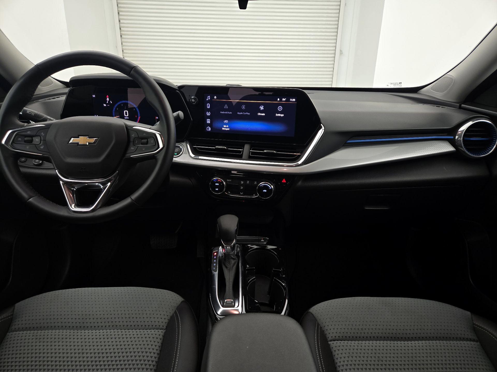 Thumbnail: 2025 Chevrolet Trax - 9