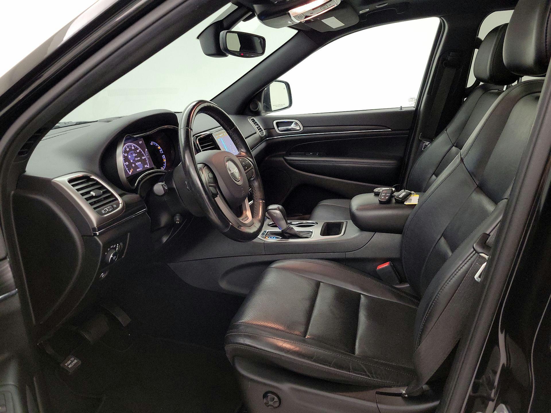 Thumbnail: 2020 Jeep Grand Cherokee - 11