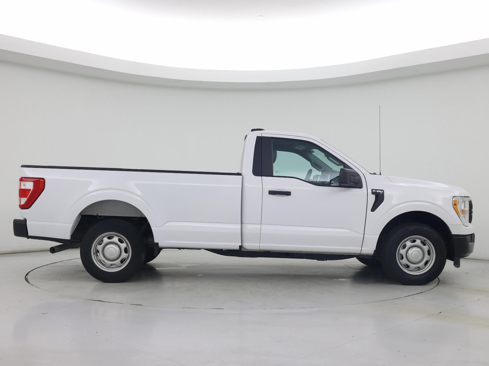 2021 Ford F-150 XL - Photo 8