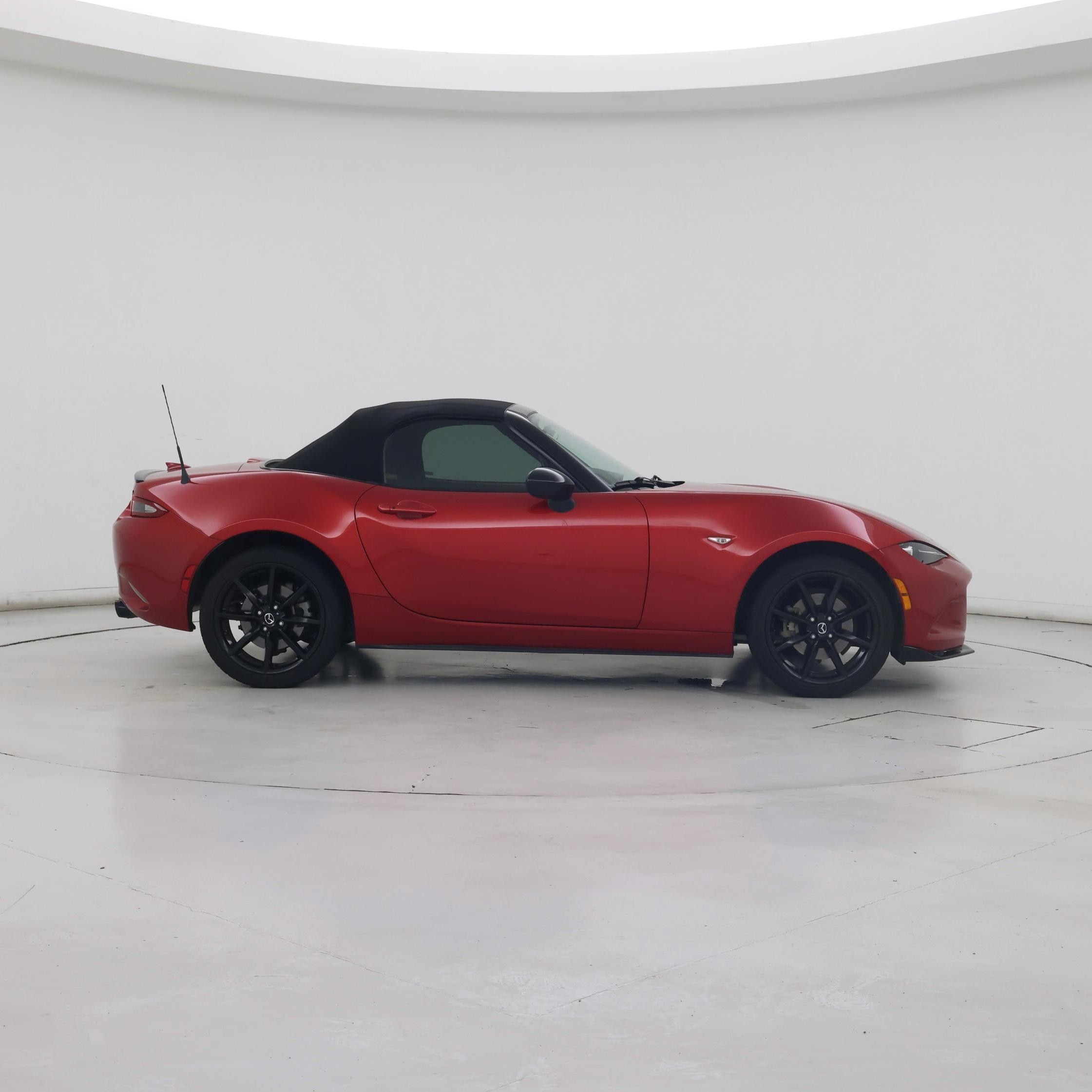 Thumbnail: 2016 Mazda MX-5 Miata - 7