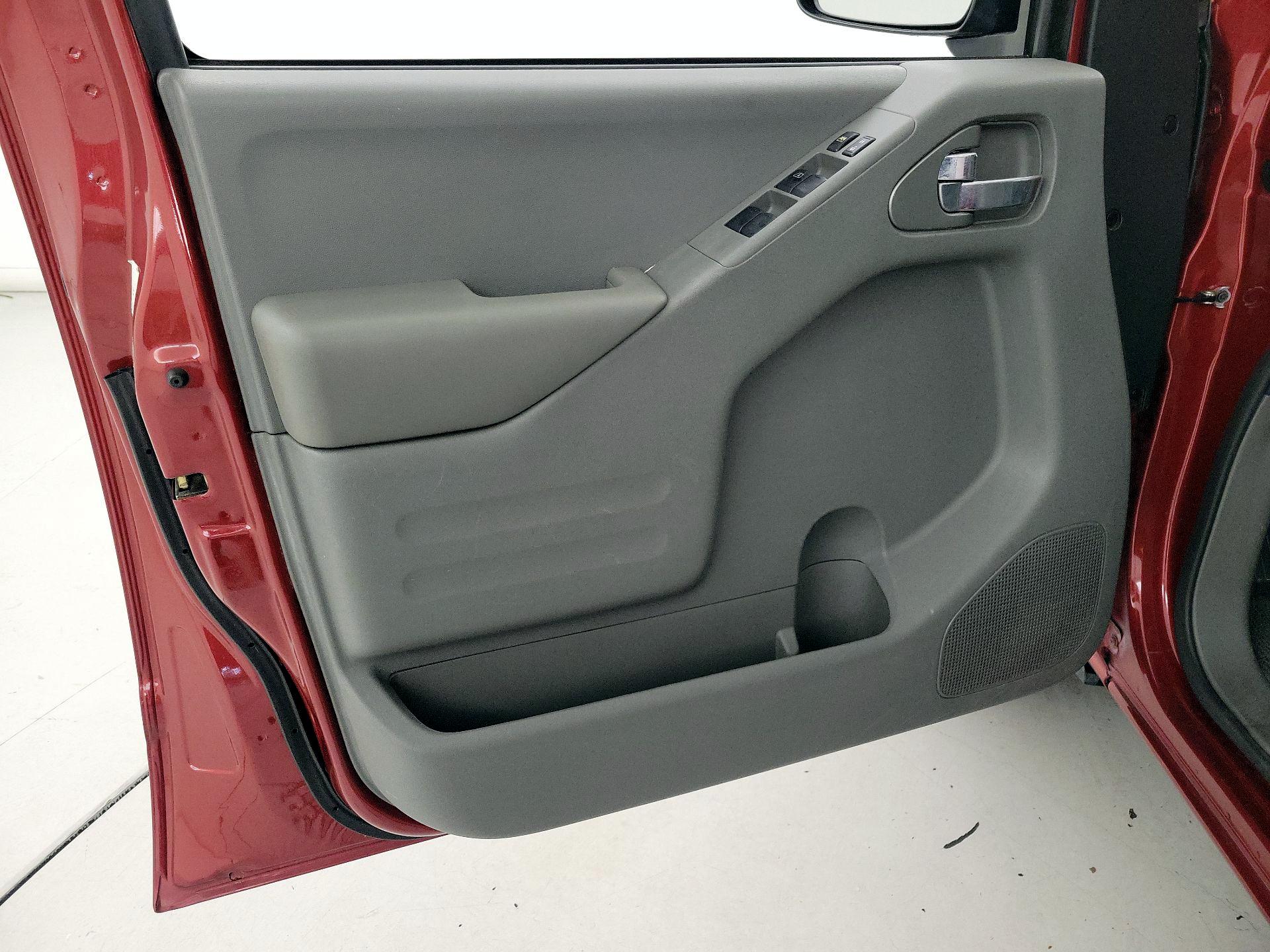 Thumbnail: 2019 Nissan Frontier - 12