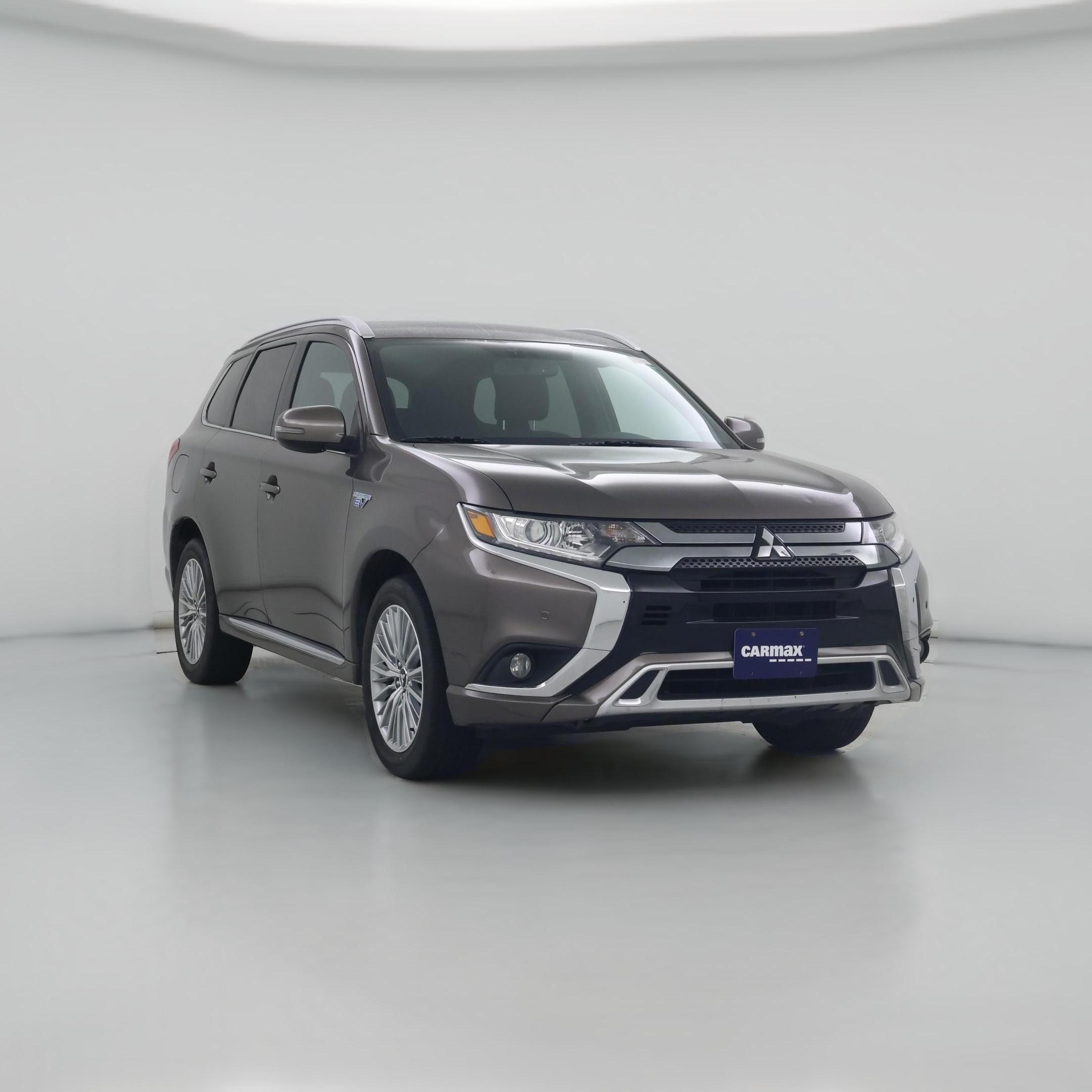 Thumbnail: 2019 Mitsubishi Outlander - 1