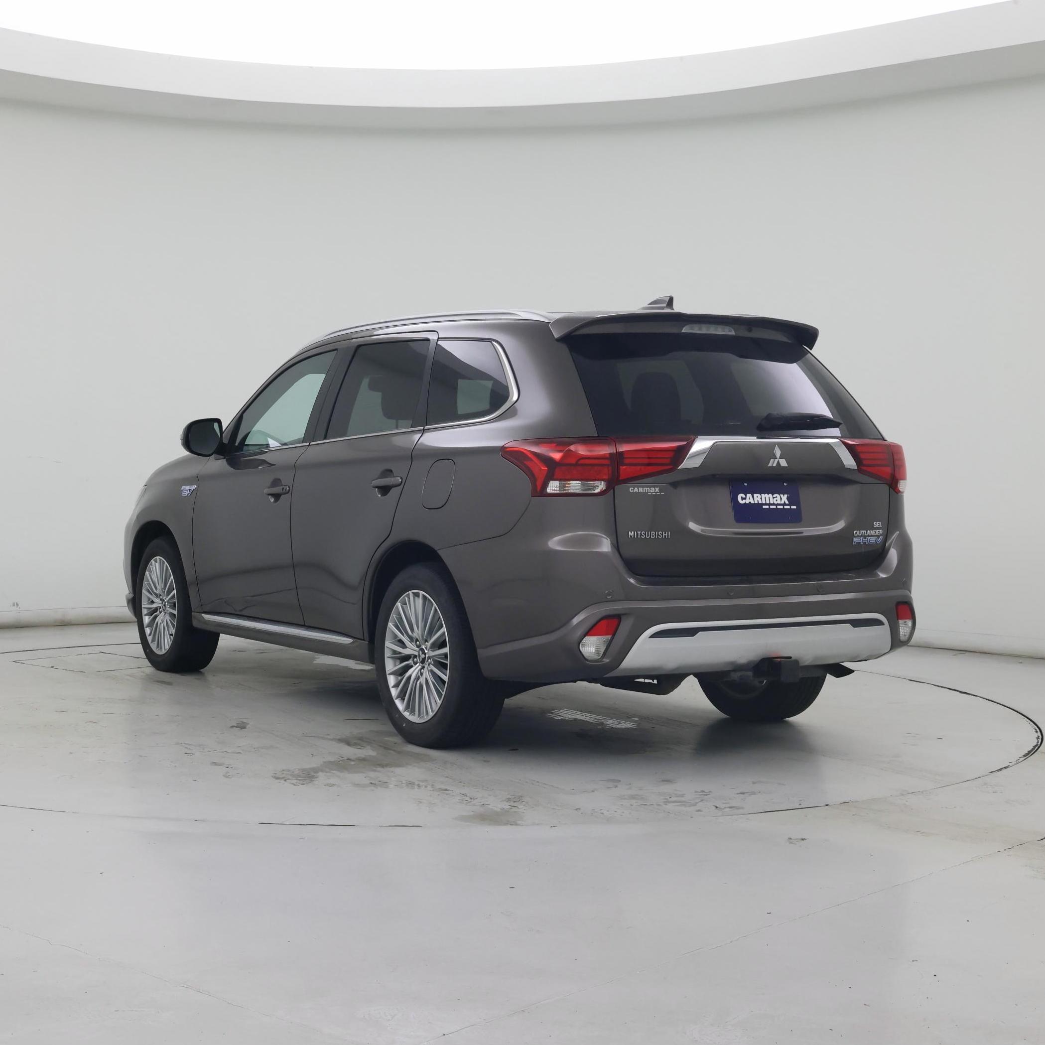 Thumbnail: 2019 Mitsubishi Outlander - 2