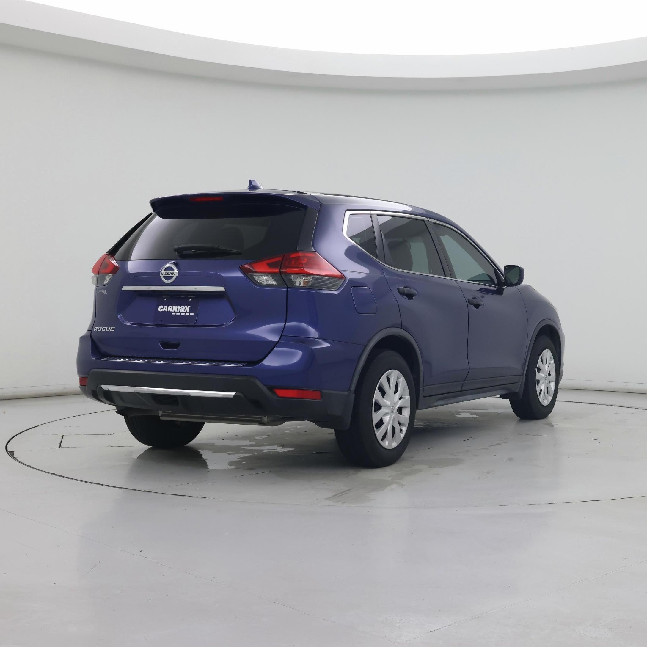 Thumbnail: 2017 Nissan Rogue - 8