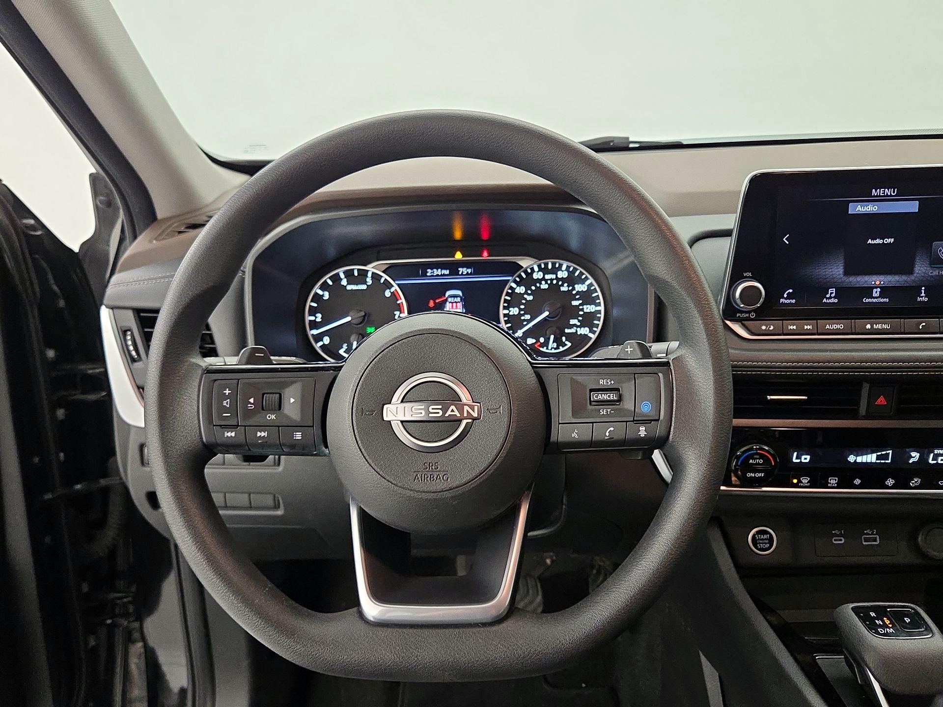 Thumbnail: 2023 Nissan Rogue - 10