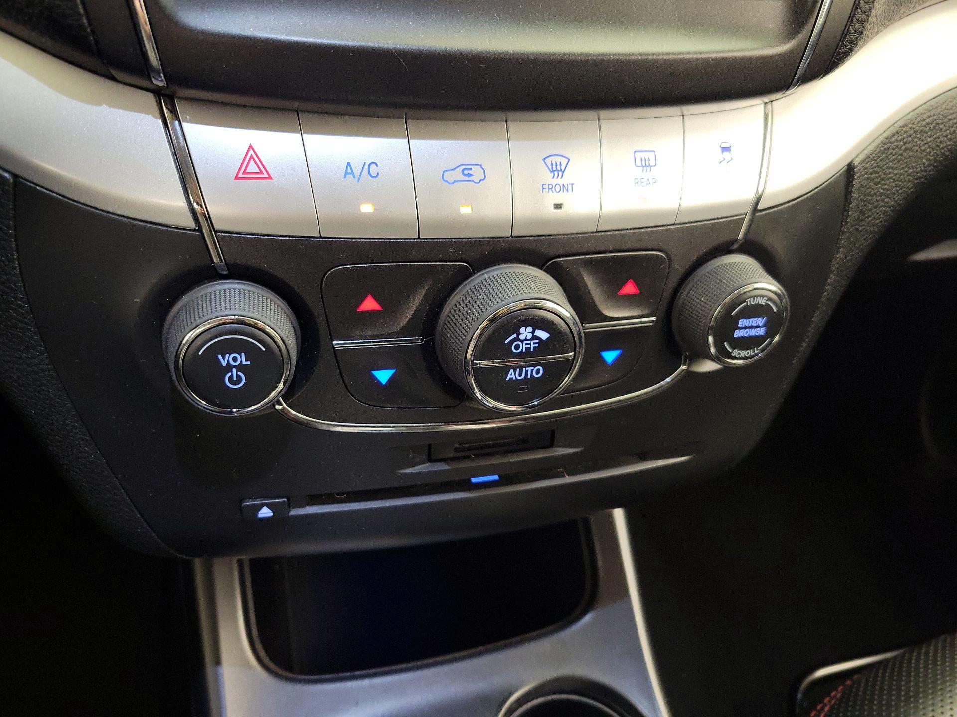 Thumbnail: 2015 Dodge Journey - 17