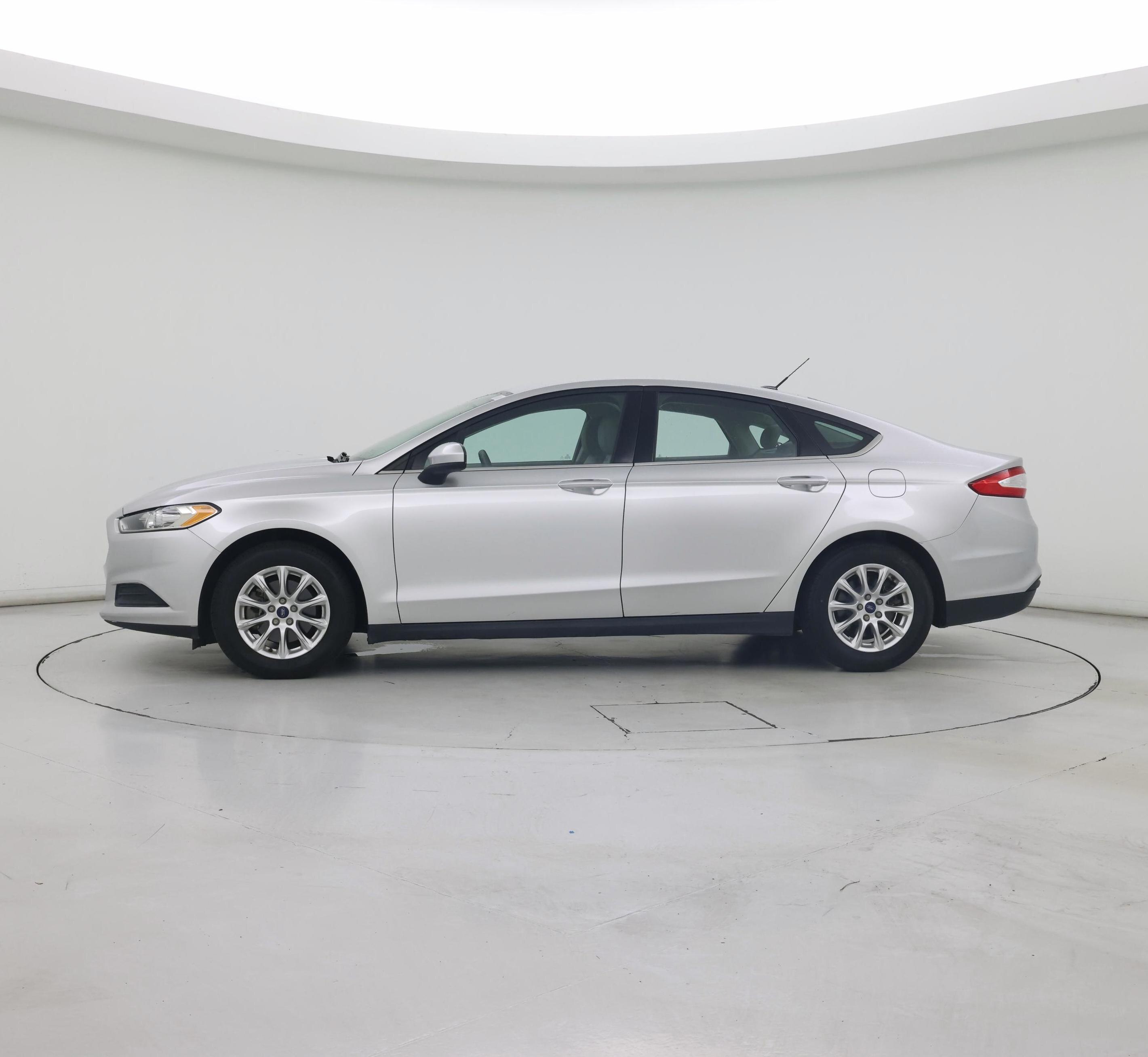Thumbnail: 2016 Ford Fusion - 3