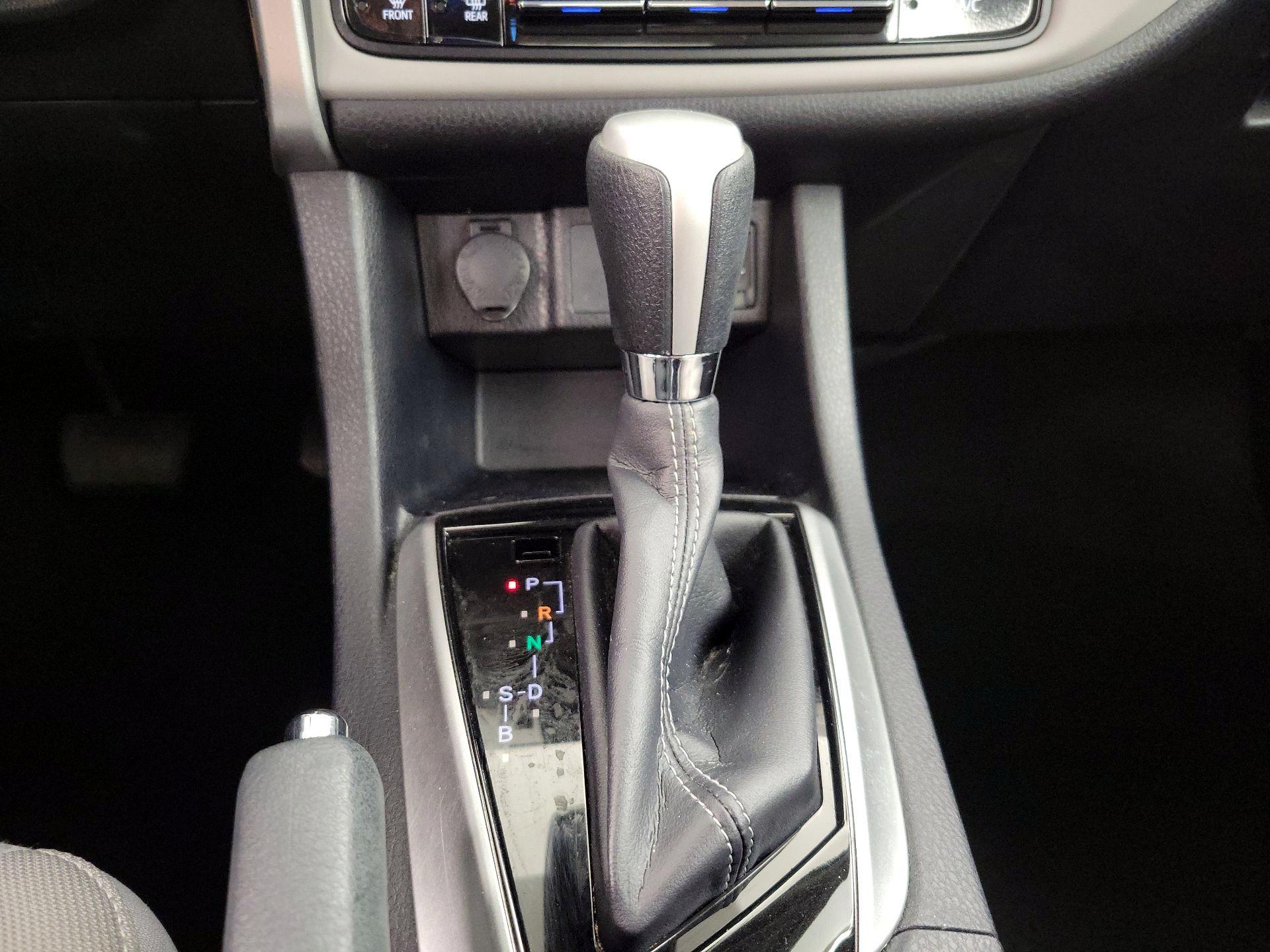Thumbnail: 2017 Toyota Corolla - 17