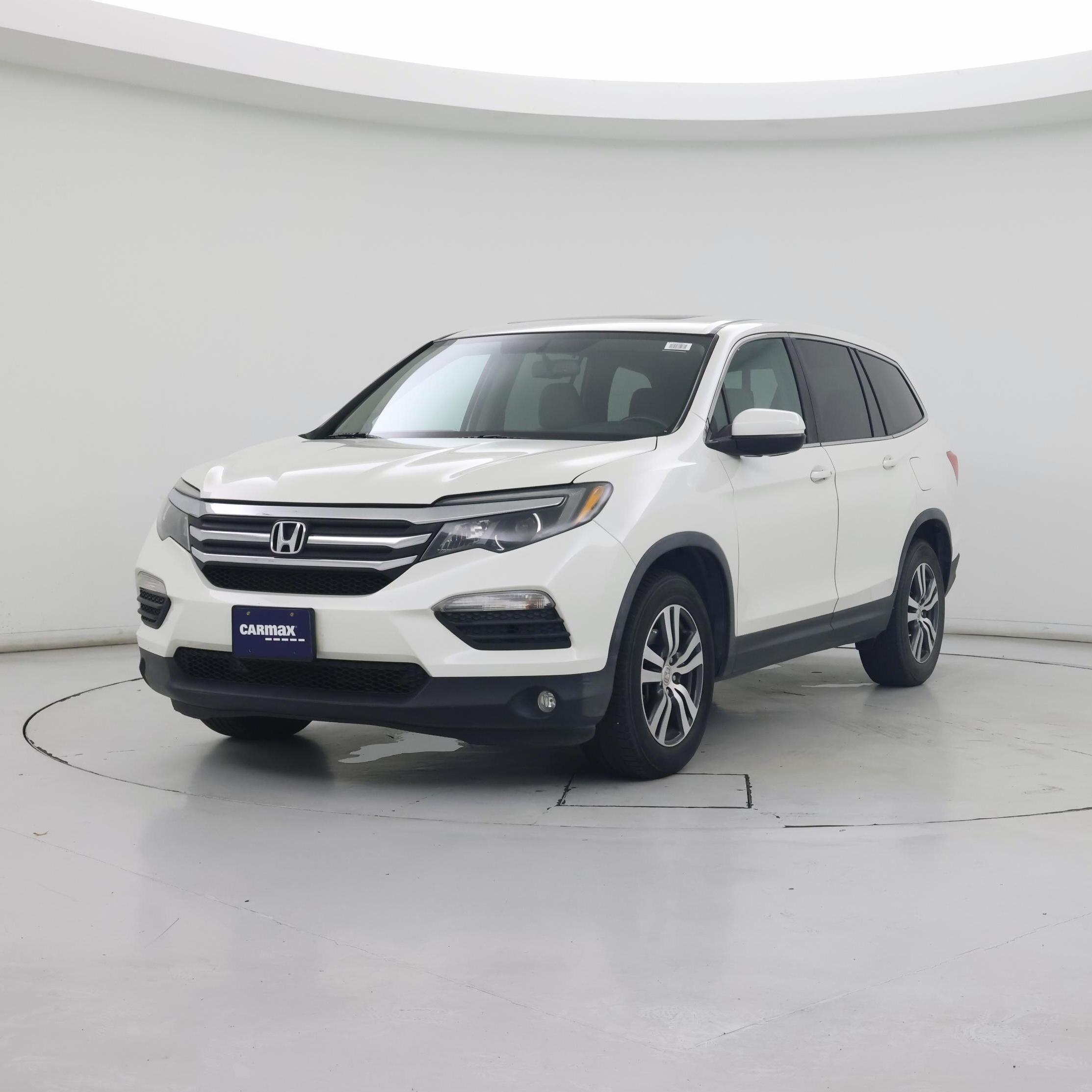 Thumbnail: 2017 Honda Pilot - 4