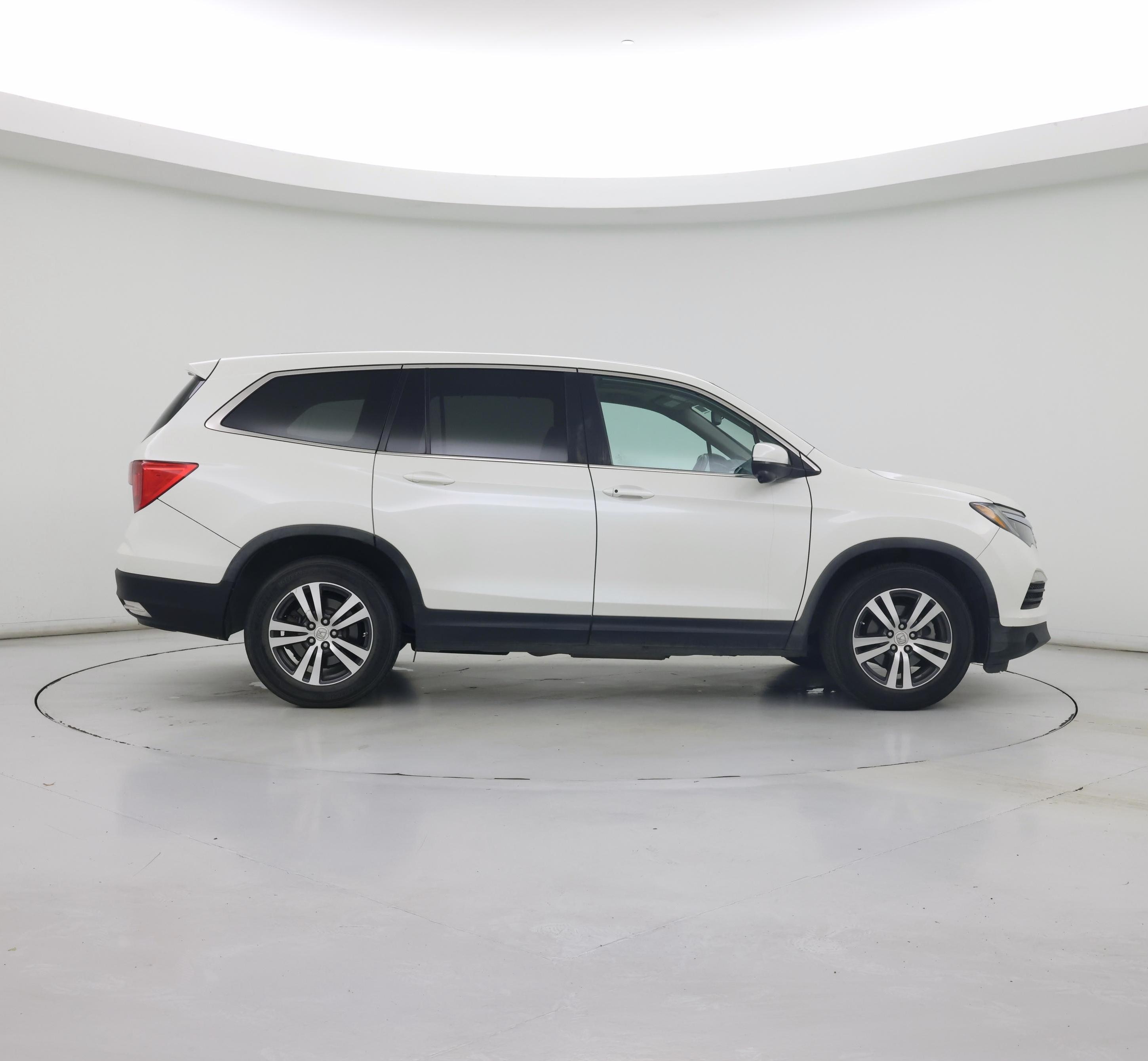 Thumbnail: 2017 Honda Pilot - 7