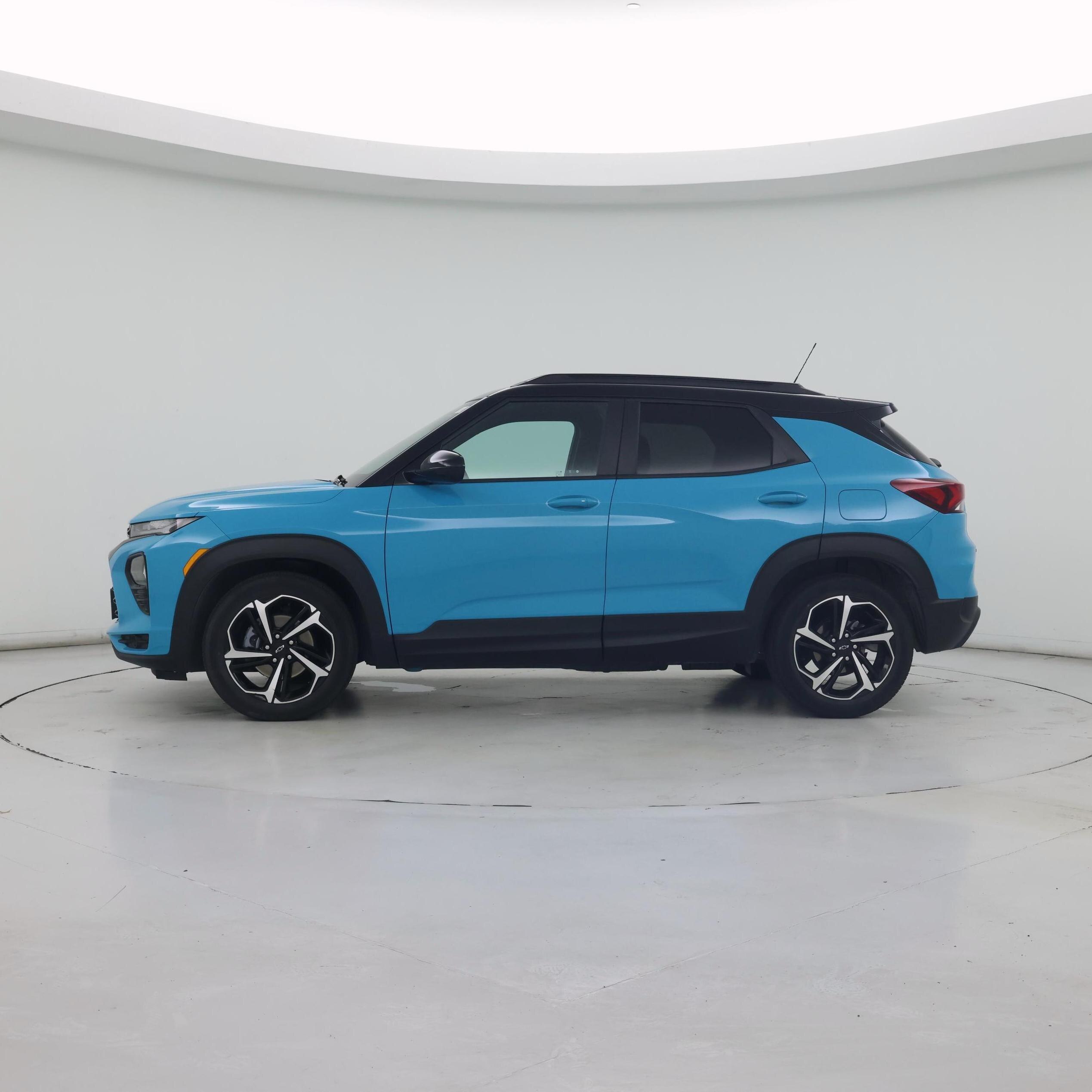 Thumbnail: 2021 Chevrolet TrailBlazer - 3